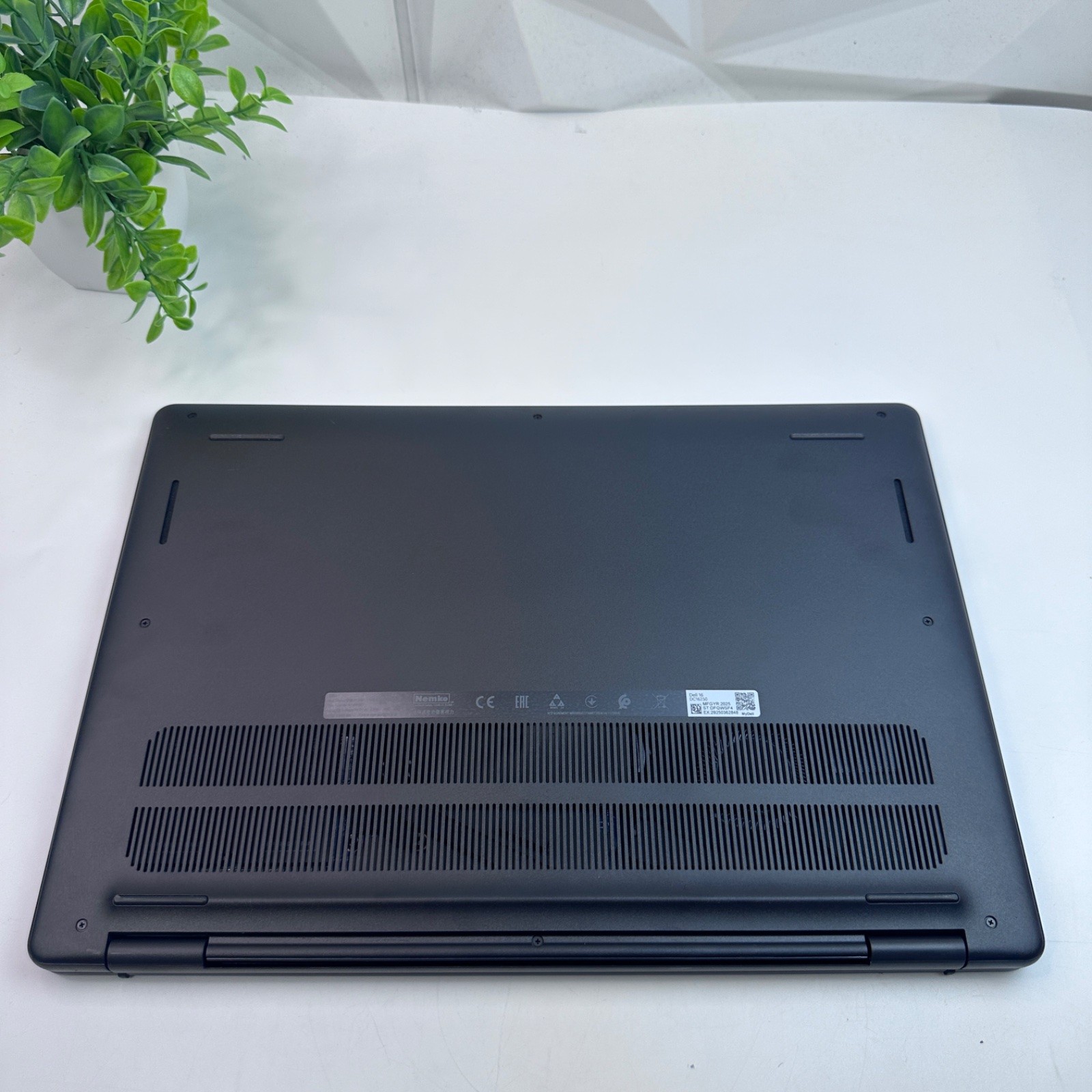 Dell 16 DC16250 Laptop, 16″ FHD+ Touch, Intel Core 7 150U, 16GB, 1TB SSD