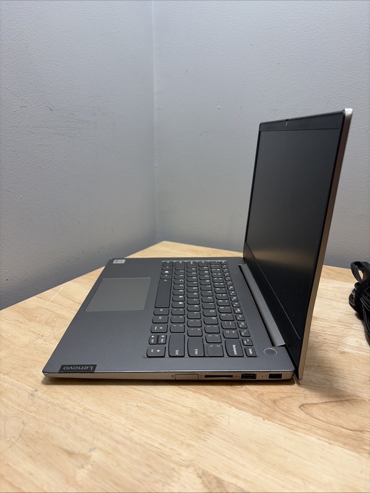 Lenovo ThinkBook 14 IIL Core i5-1035G1 1.0GHZ 8GB 256GB WCam WiFi Win11 Cord