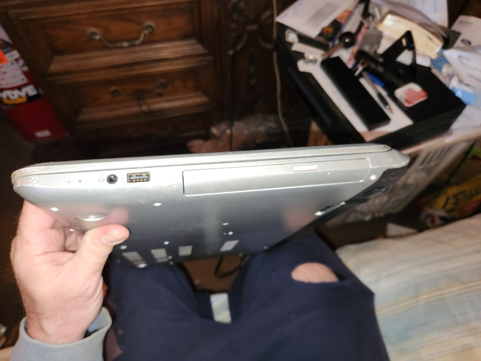HP PAVALION 17 NOTEBOOK COMPUTER Beats Audio 8GB RAM AMD A10-5745M APU works