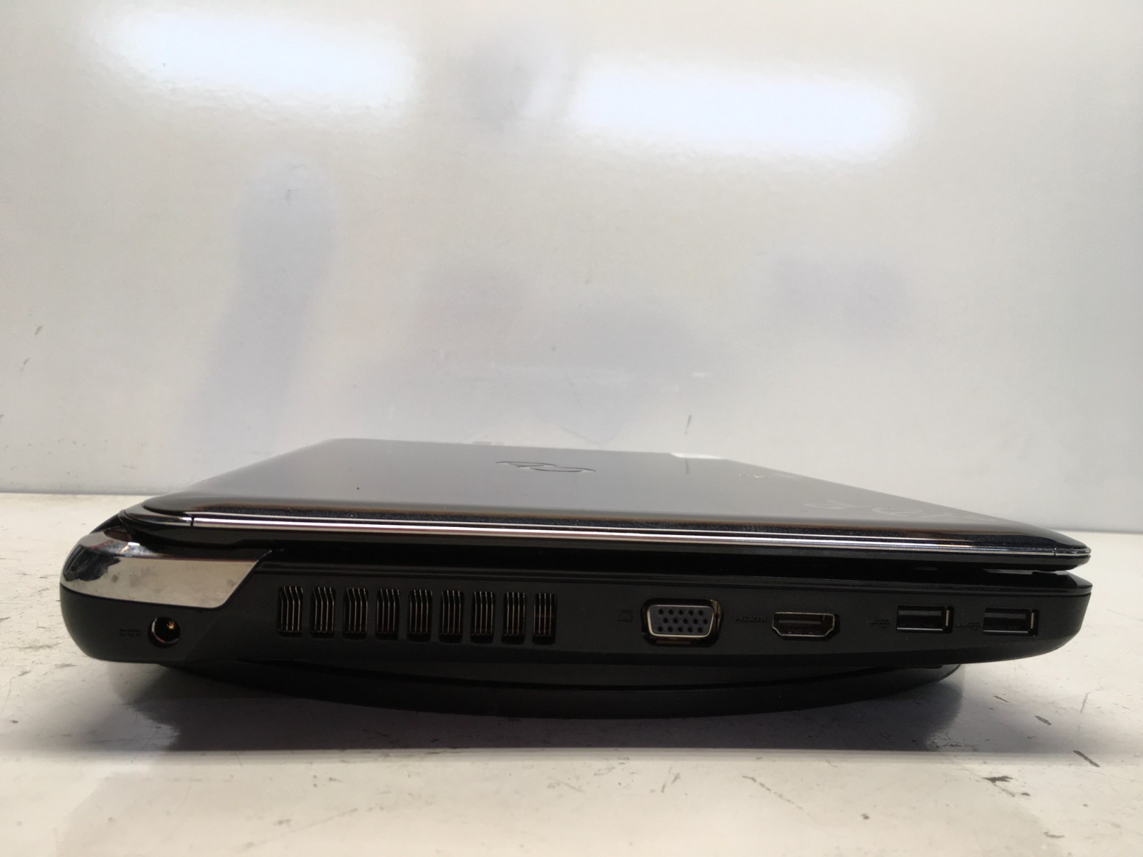 Fujistu LifeBook LH531 Intel i5-2450M 2.5GHz 4 GB NO HDD