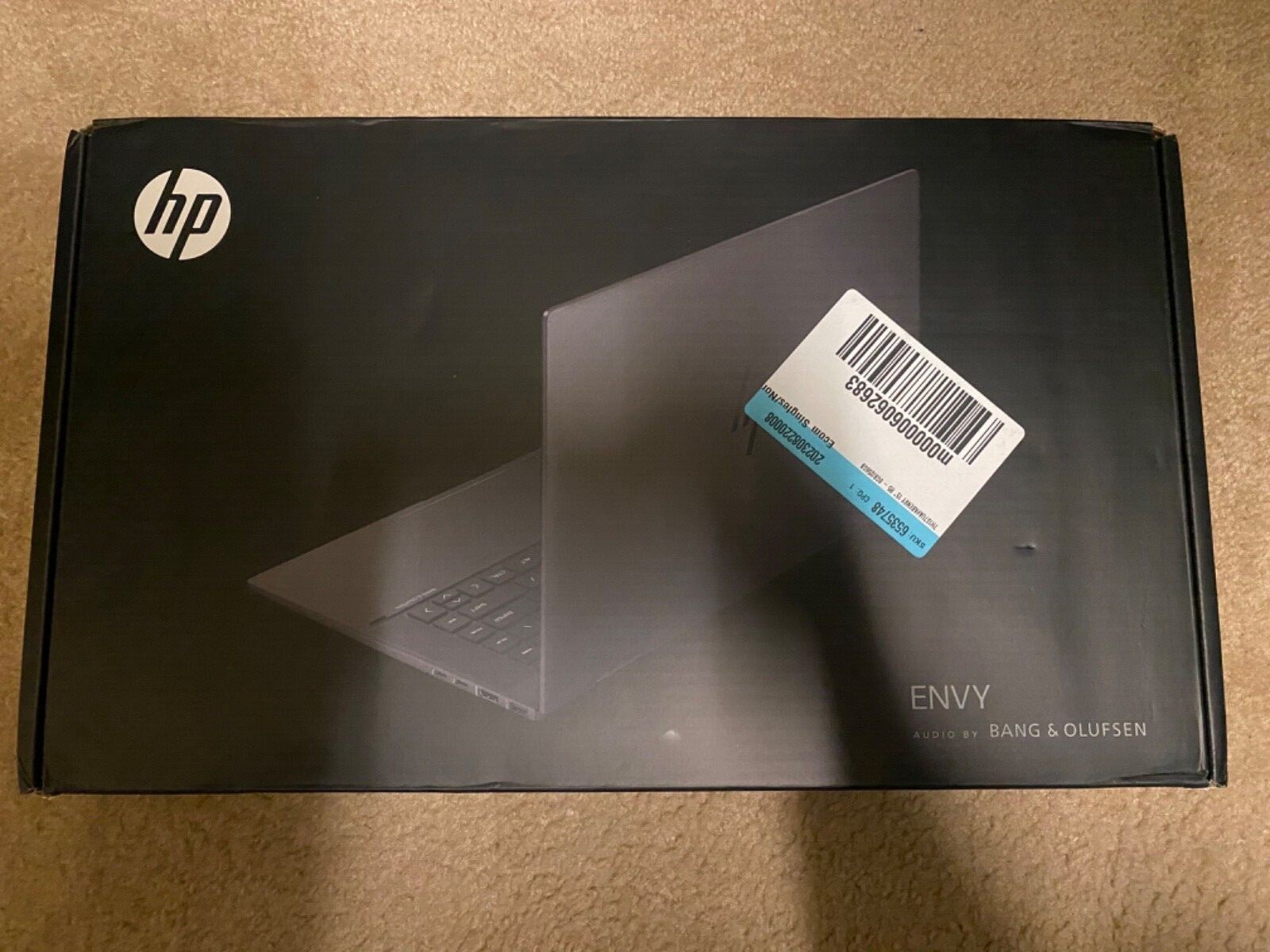 HP ENVY 15-FH0013DX 15.6” (256GB SSD AMD Ryzen 5 7530U 4.5GHz 8GB RAM) 2-In-1