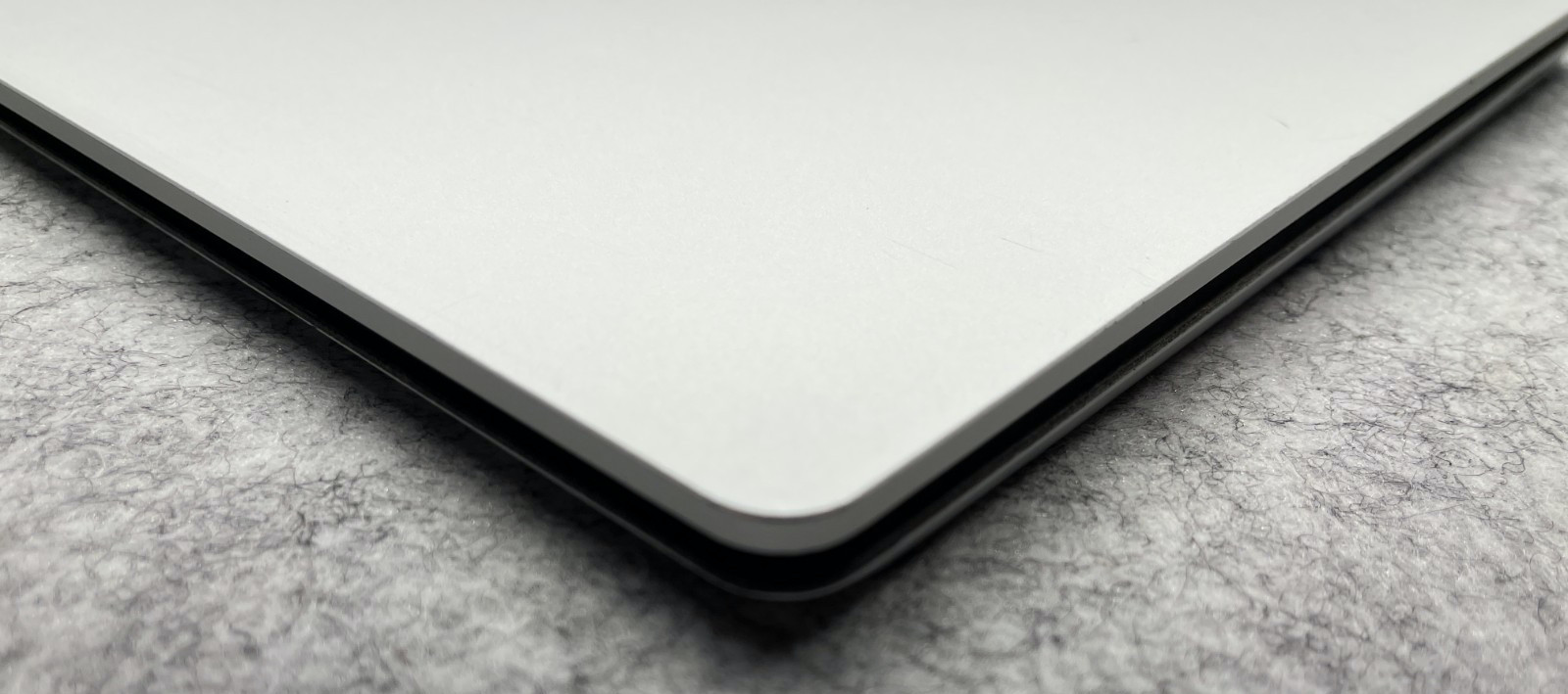 Microsoft Surface Laptop i7-7660U @ 2.5GHz 16GB 512GB SSD Touch screen W-11 Pro