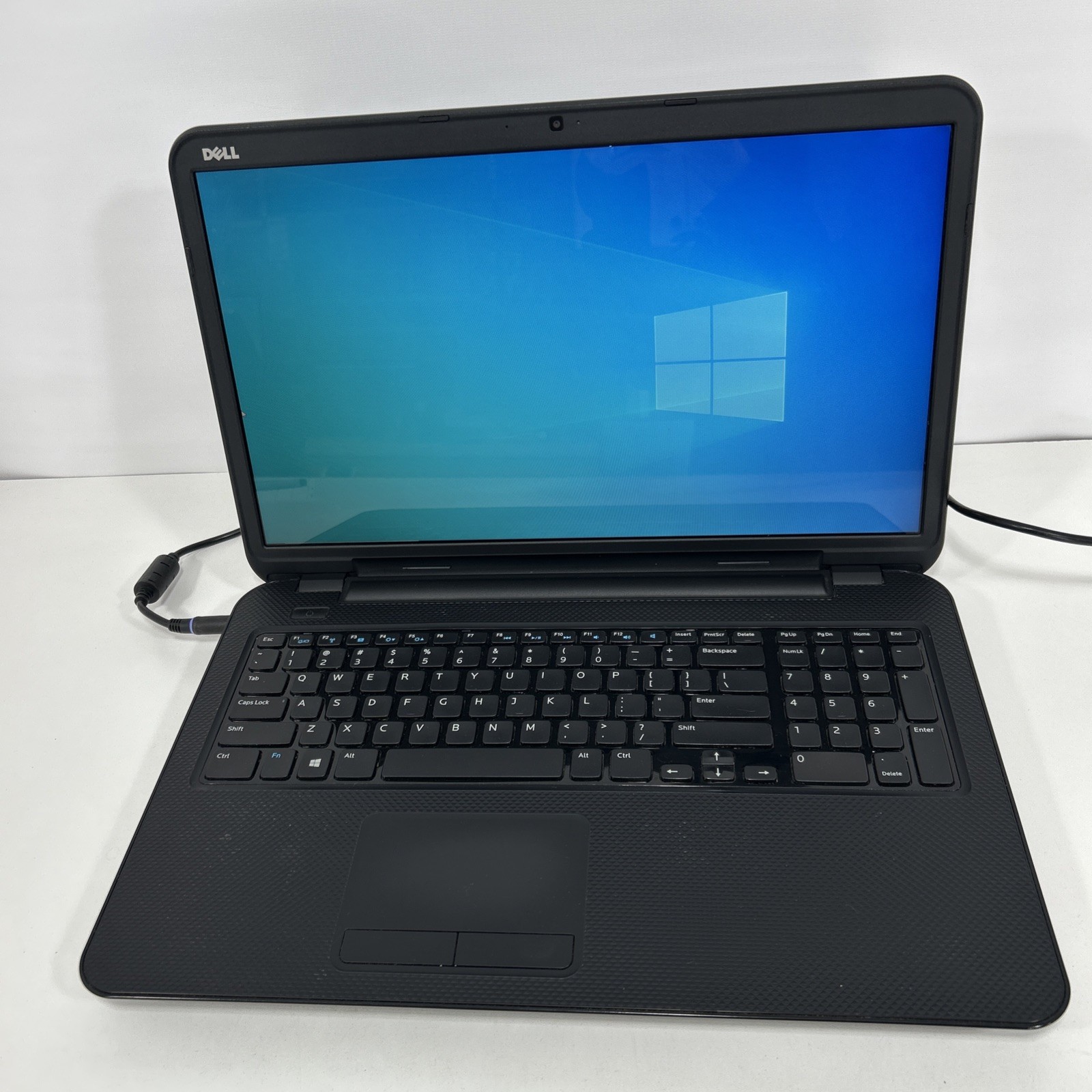 Dell Inspiron 17 3721 17.3″ i3-3227u 8GB Ram 750GB HDD Windows 10 Pro Needs 🔋