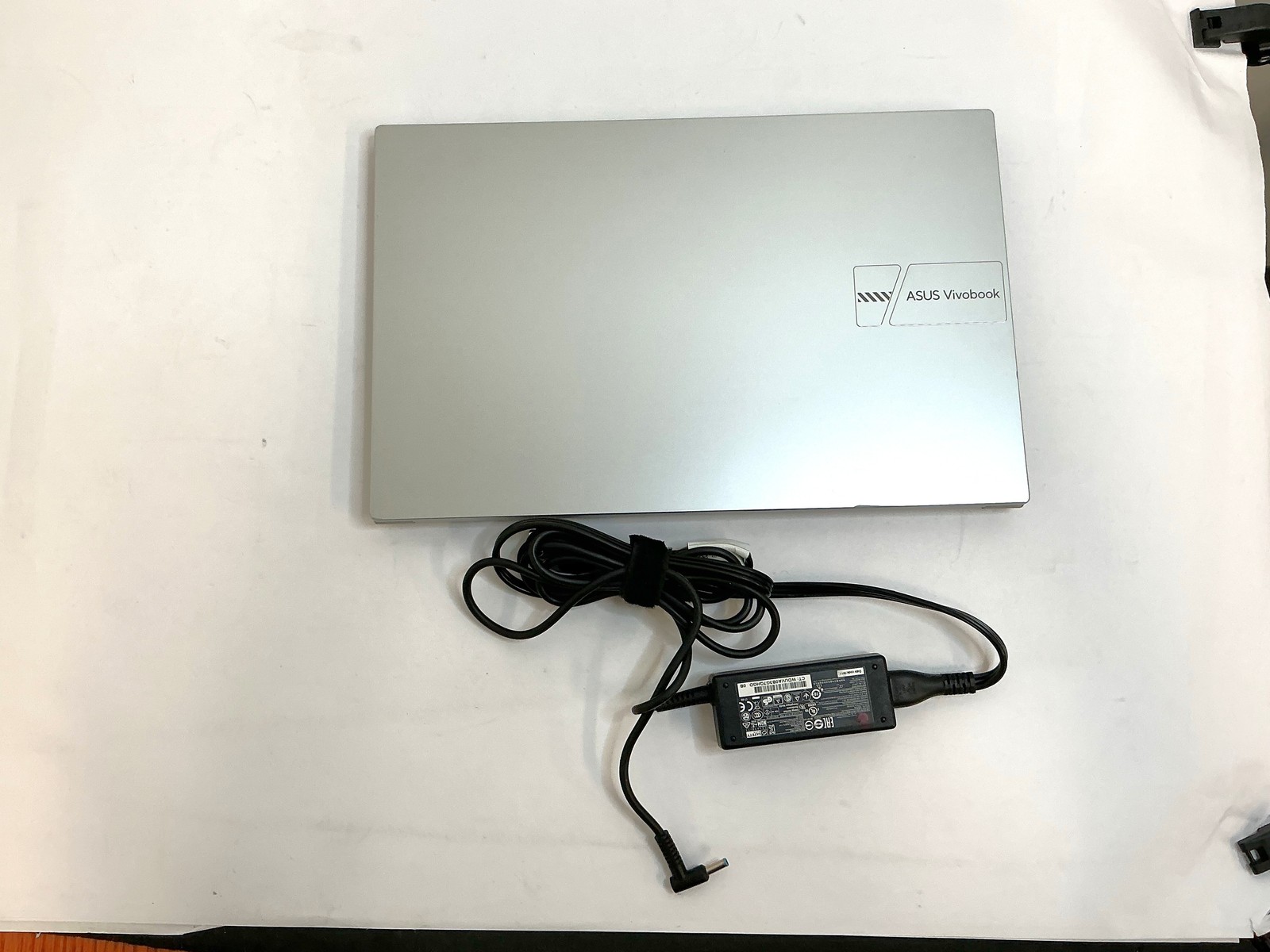 Asus Vivobook 15.6″ FHD Touchscreen Laptop Core 5-120U 12GB 512GB – AS IS – 90N