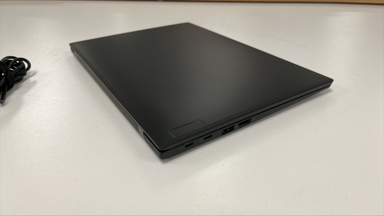 Lenovo ThinkPad X1 Carbon i7 16GB RAM 512GB SSD No OS Laptop