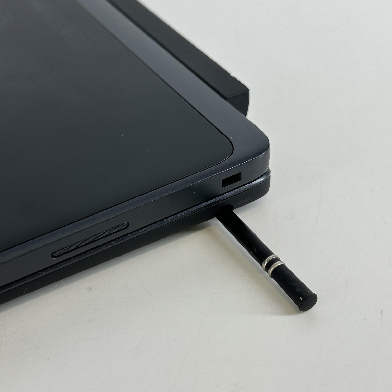 Dell Venue 10 Pro 5056 TOUCH Atom x5-Z8500 1.44GHz 4GB 128GB Good – BAD CAMERA