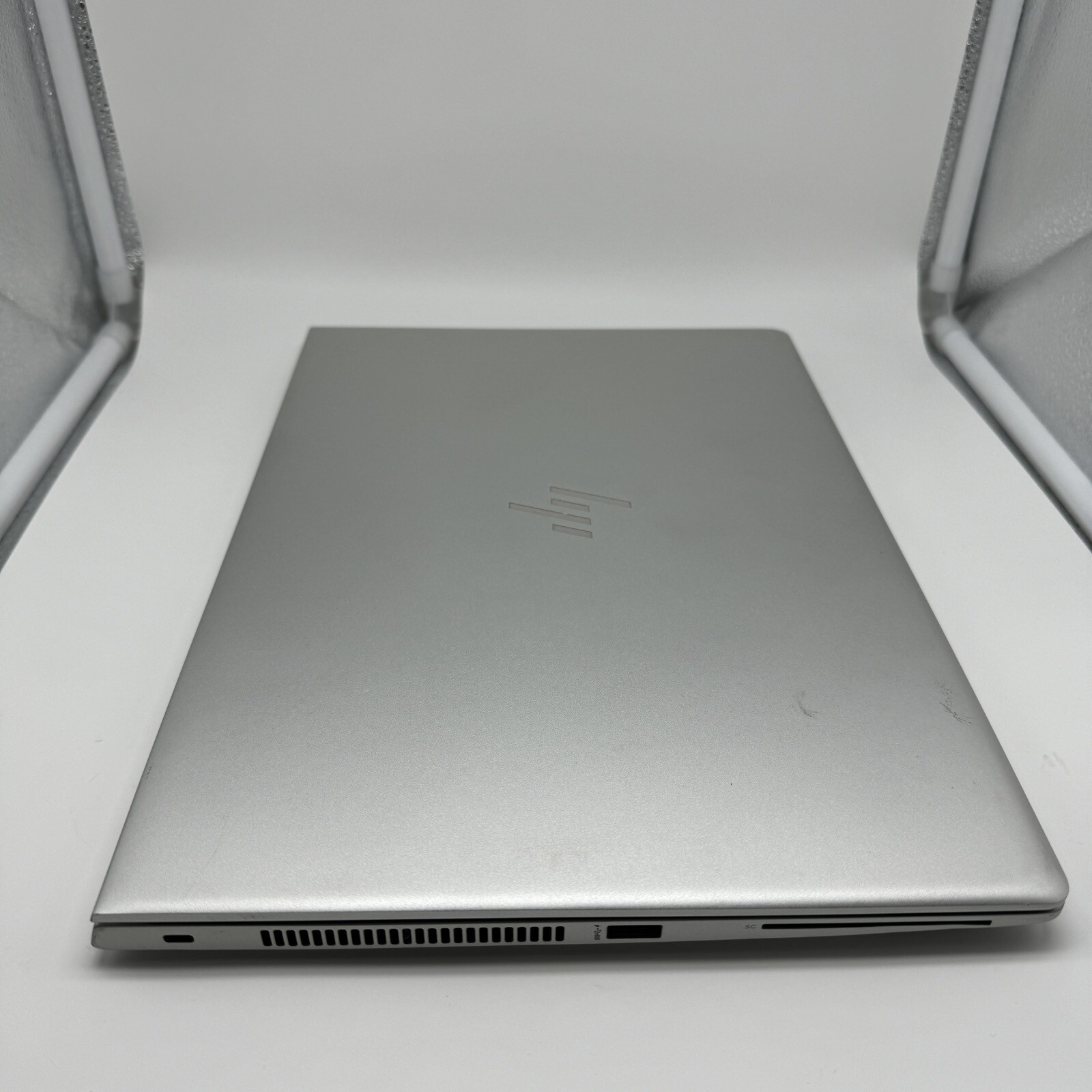 HP Elitebook 840 G5 14″ FHD | i7-8550U 1.80GHz | No RAM/SSD/Batt. | Bad Keyboard