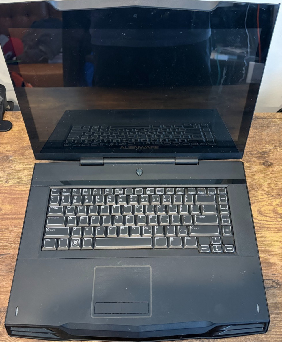 Alienware M15x Laptop For Parts/Repair – No HDD, No RAM – Untested