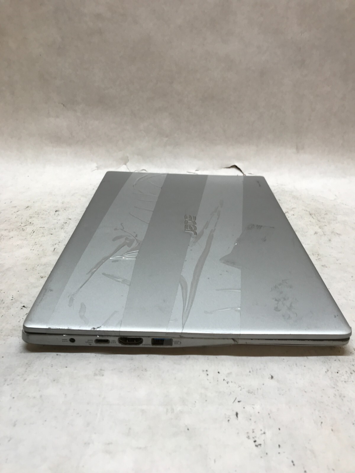 Acer Swift SF314-42 14″ AMD Ryzen 7 4700U 8GB RAM NO SSD/OS Missing Screen – -DW