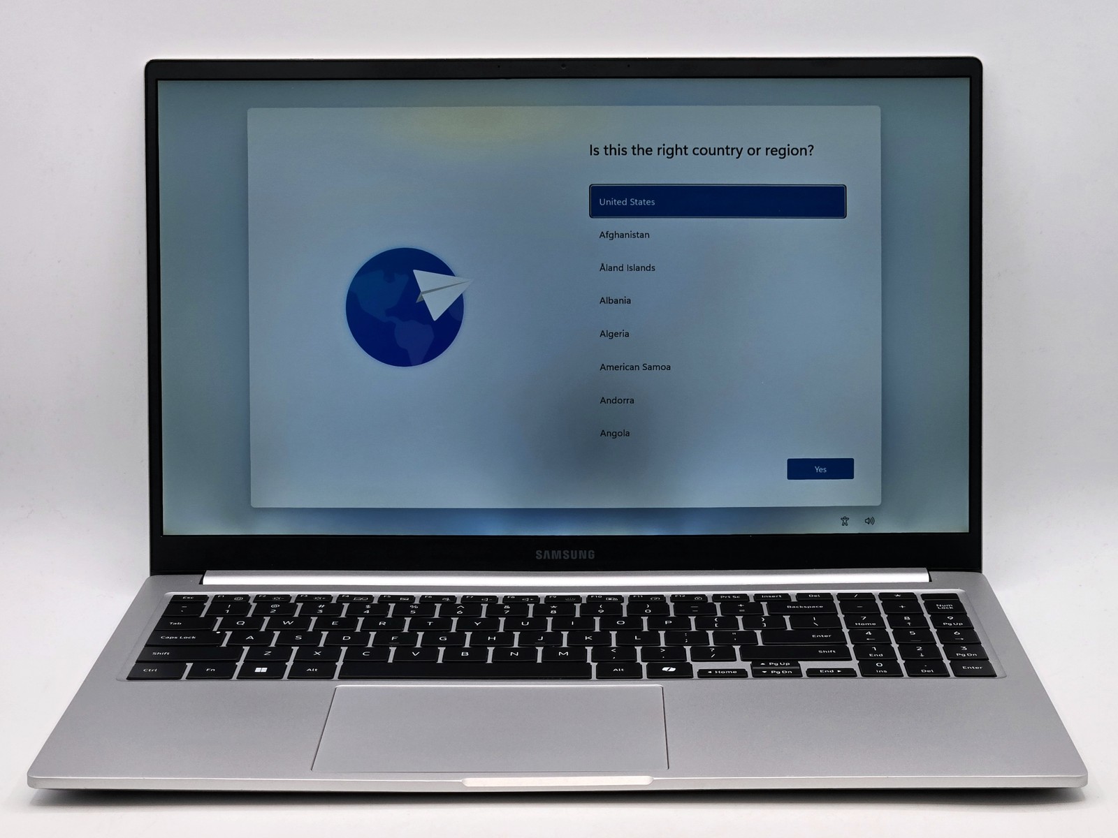 Samsung Galaxy Book4 15″ FHD 7 150U 512GB SSD 16GB W11 Webcam Backlit FPR
