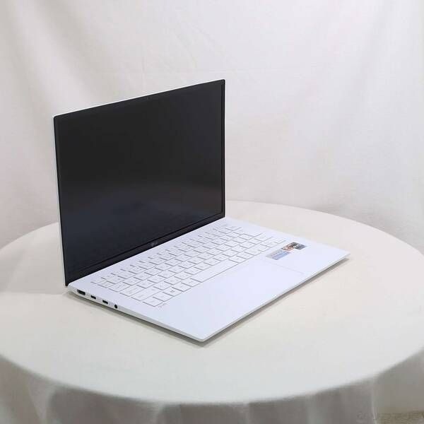 LG gram Style 14ZB90R-MR54J1 Aurora White Core i5 8GB 512GB SSD Windows 11 Home