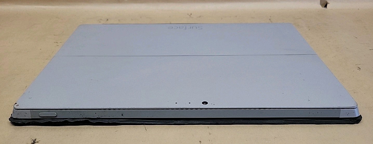 Microsoft Surface Pro 3, Intel Core i7-4650U @ 1.7GHz, 8GB RAM, 256GB SSD, W10P