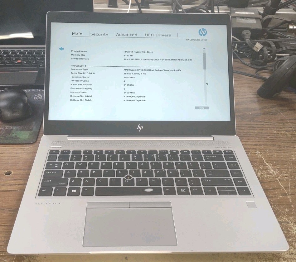 HP mt44 Mobile Thin Client 14″ FHD RYZEN 3 PRO 2300U, 256GB, 8GB.