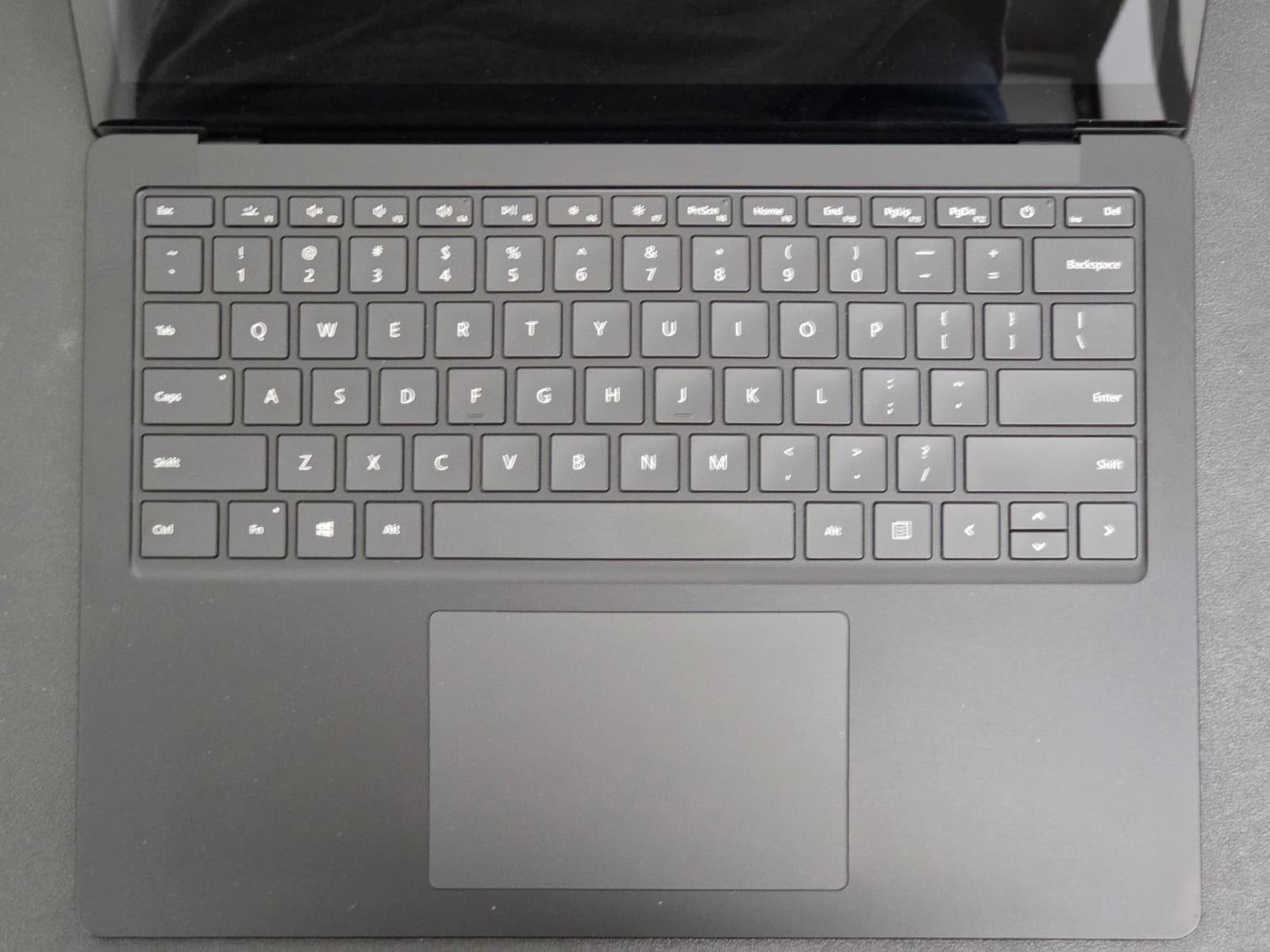 Microsoft Surface Laptop 4 – 13.5″ i7 1185G7 16GB Ram 512GB SSD Win 11 Pro