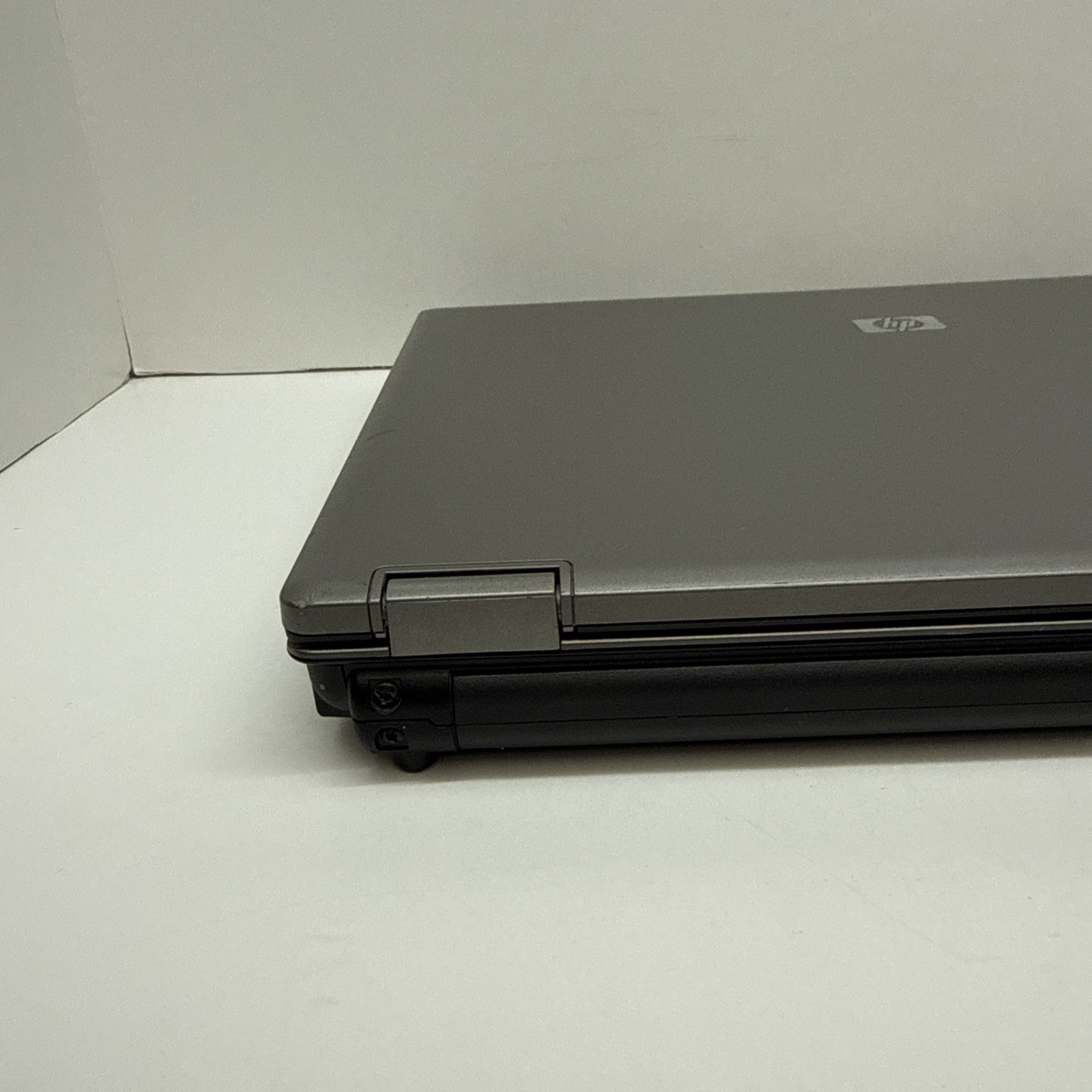 HP Compaq 6530b Intel Celeron CPU T1600 1.66GHZ 3GB RAM 150GB HDD Windows Vista