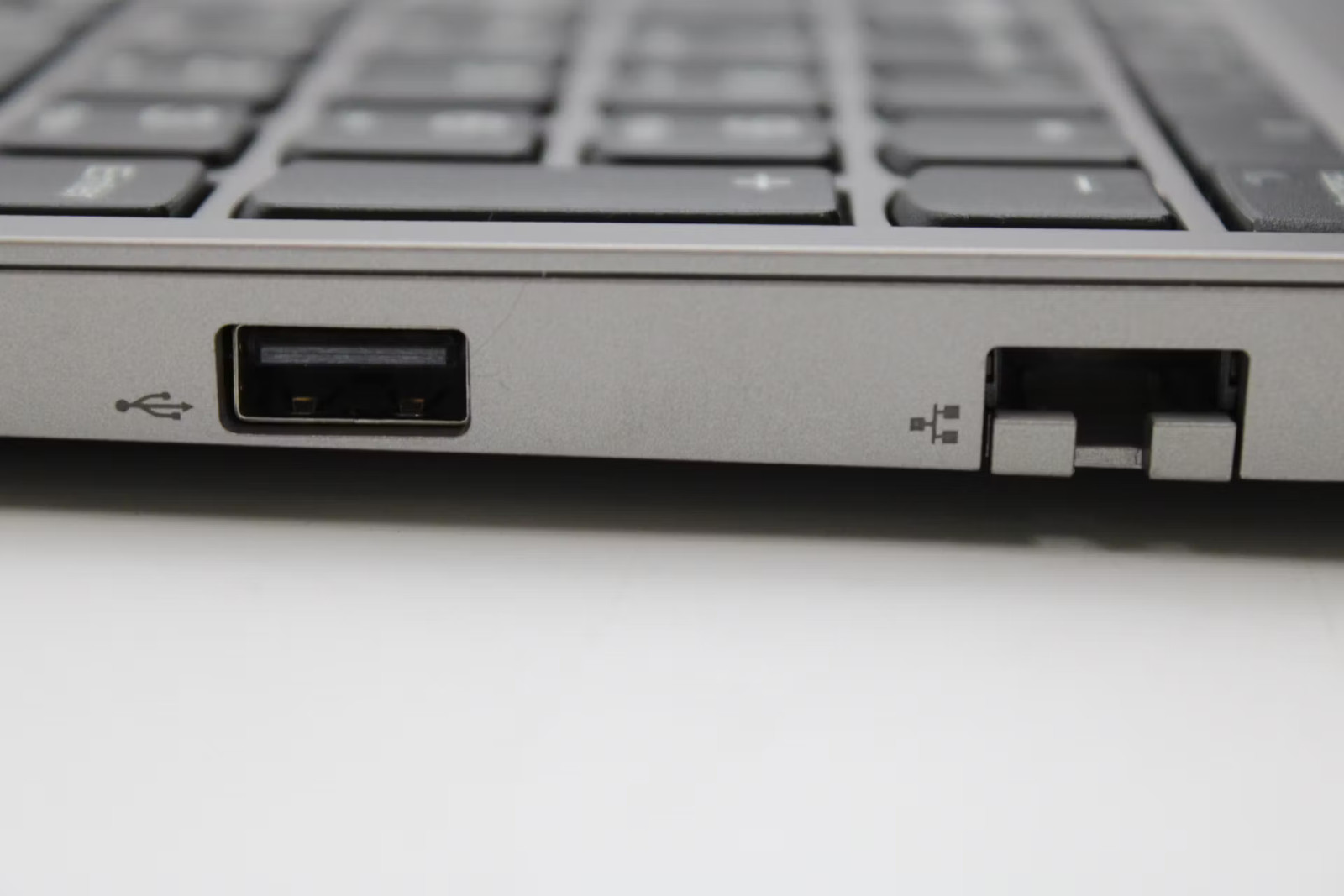 Lenovo ThinkPad E15 Used 15.5″ i7-10510U, 500GB HDD, 8GB RAM