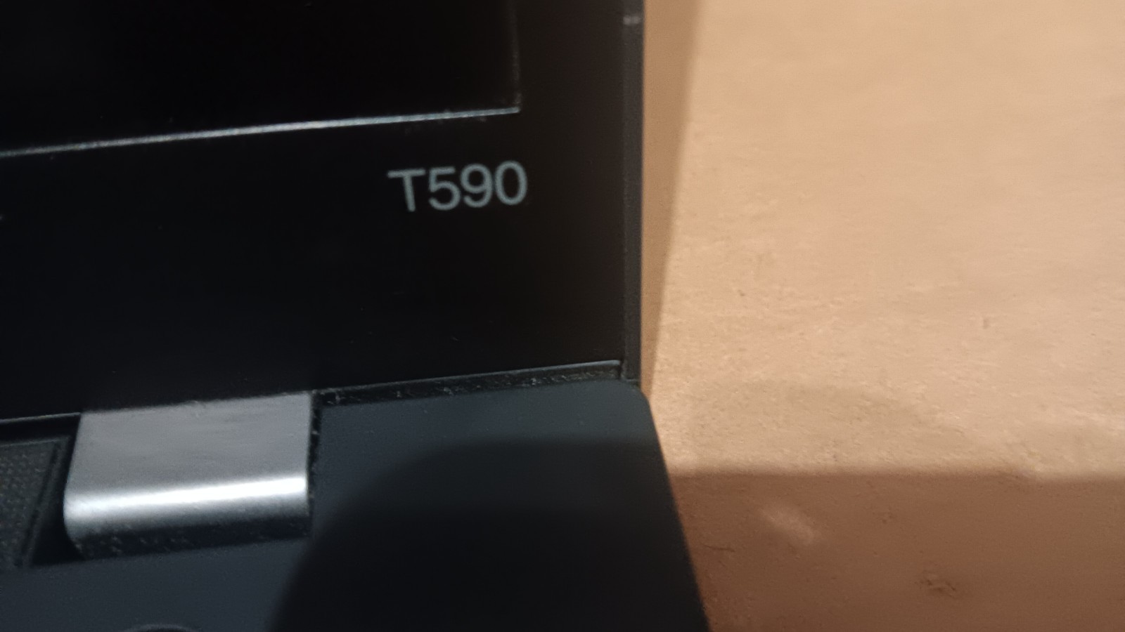 Lenovo ThinkPad T590 Laptop intel Core i5 8th Gen 15.6″ LCD Screen TYPE:20N4 P/R