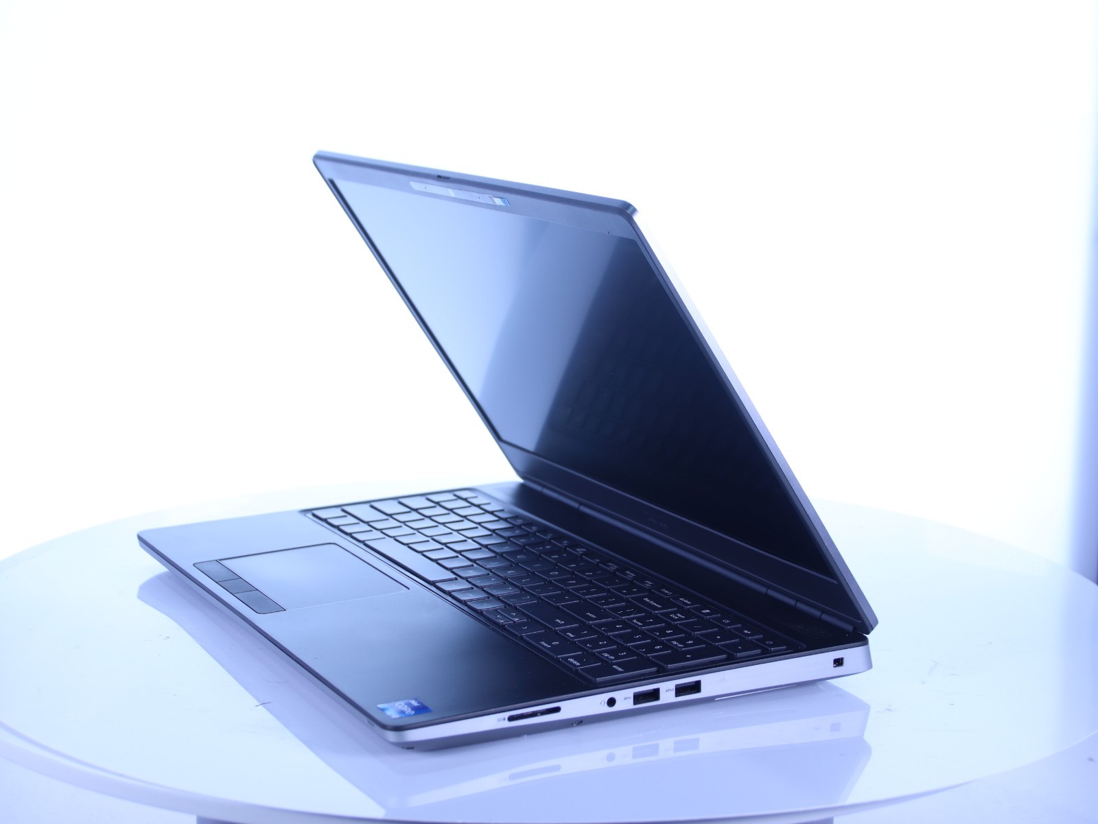Dell Precision 7560 Core i7-11800H 32GB RAM 512GB NVMe Nvidia T1200 W11P