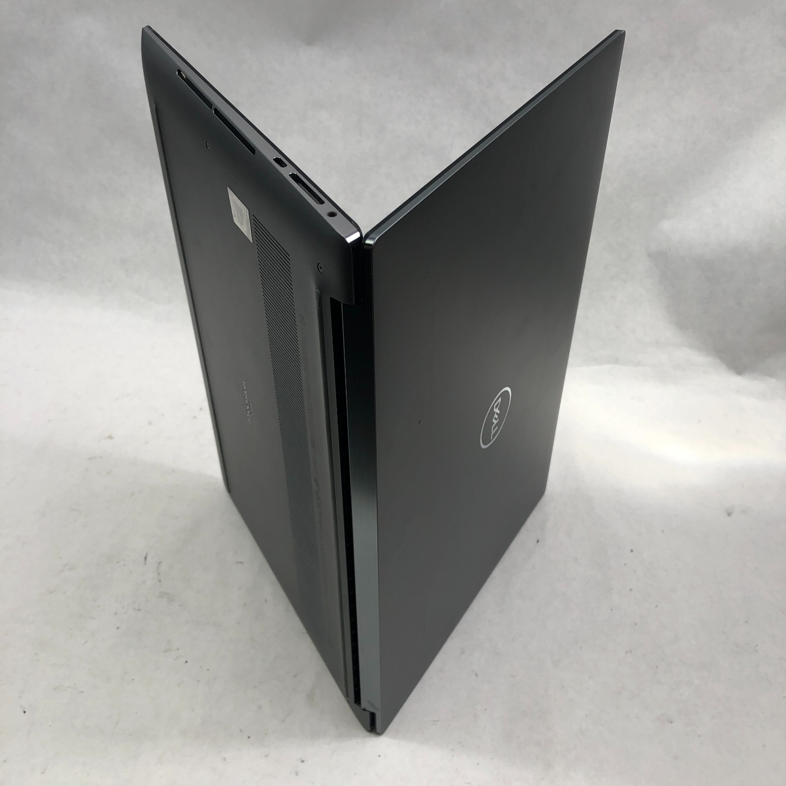 Dell Precision 5560 Intel Core i7-11850H 512GB SSD 16GB RAM RTX A2000 W11P