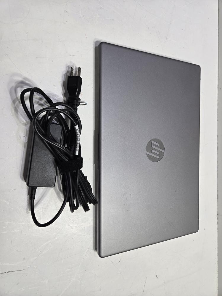HP LAPTOP 250 G10 (P11033282)