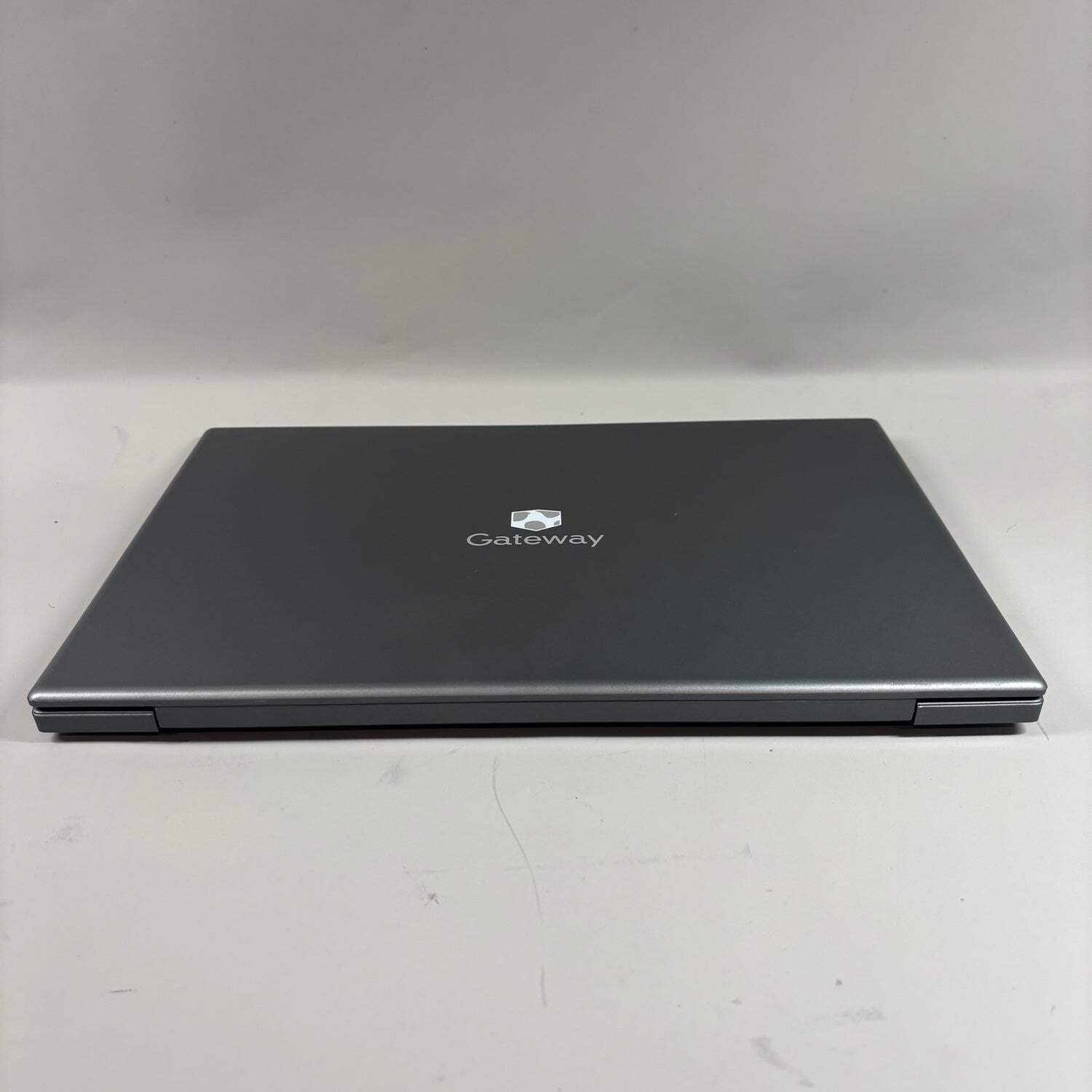 Gateway Laptop 15.6″ Ryzen 7 3700U 2.38GHz 8GB RAM 500GB SSD