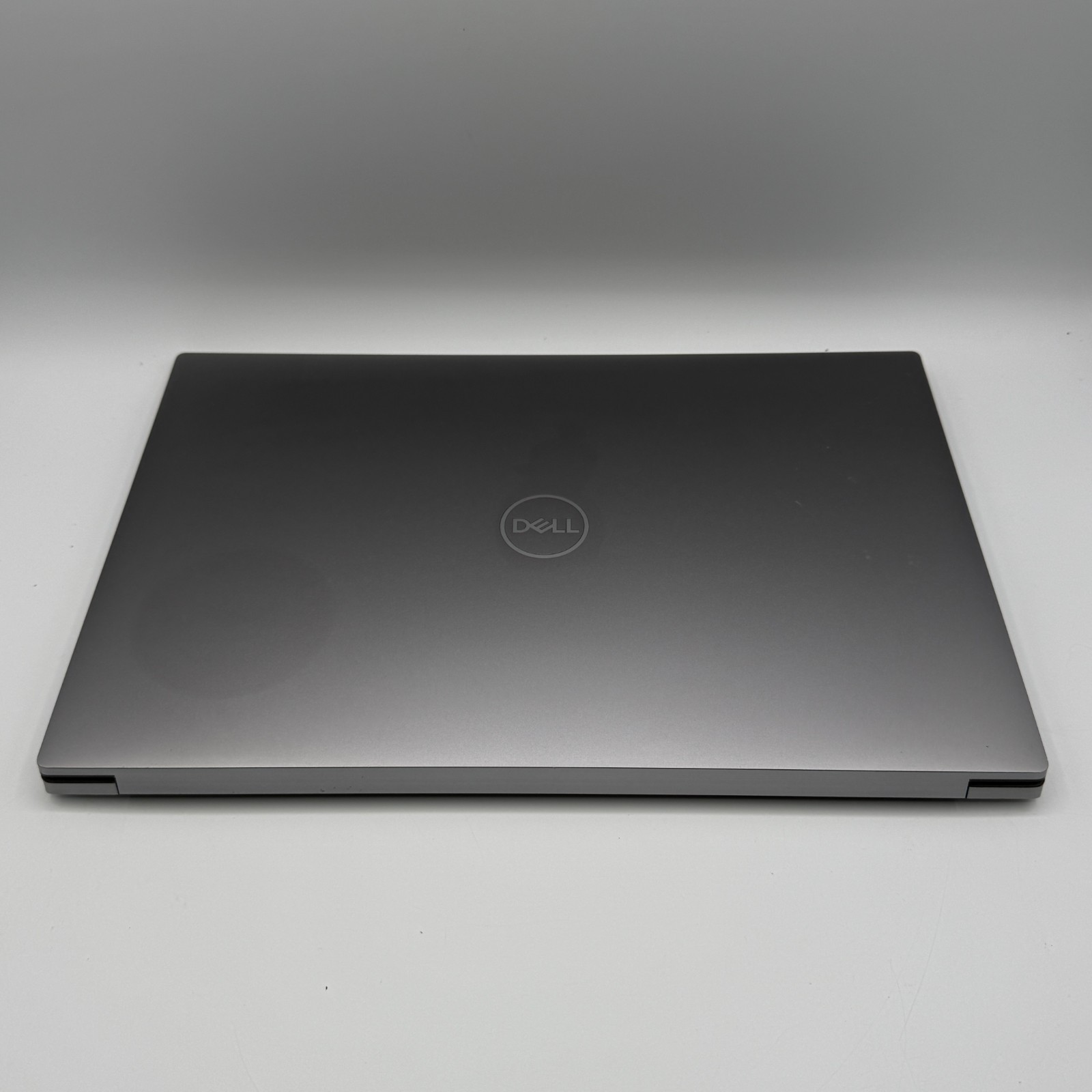 Dell Precision 5550 15 TOUCH i7-10875H 2.30 GHz 32GB 1TB Quadro T2000 Max-Q Good