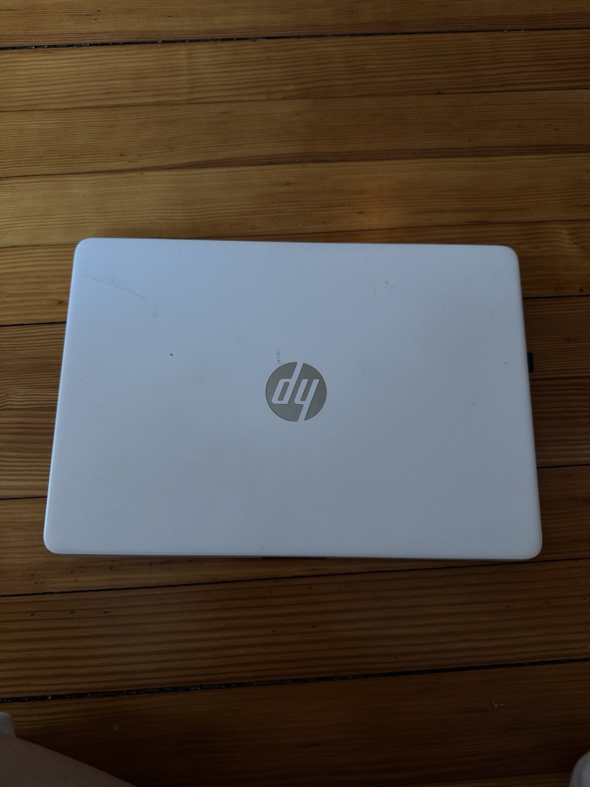 HP 15-DA0XXX Intel Celeron 15″ Notebook Laptop White Windows 11 Wi-Fi