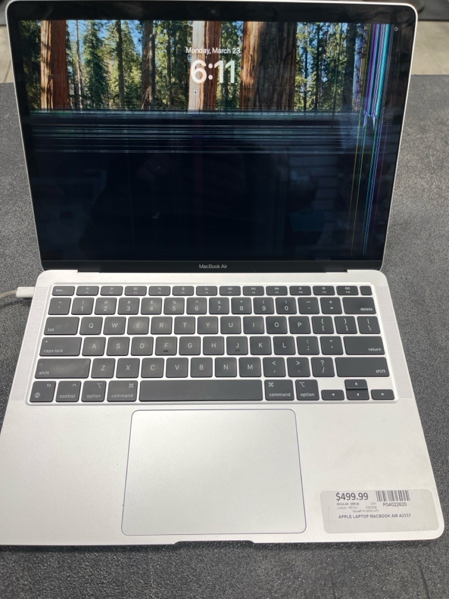 AS-IS! SCREEN BAD! MACBOOK 8GB 256 see pictures bad screen. (P04022620)
