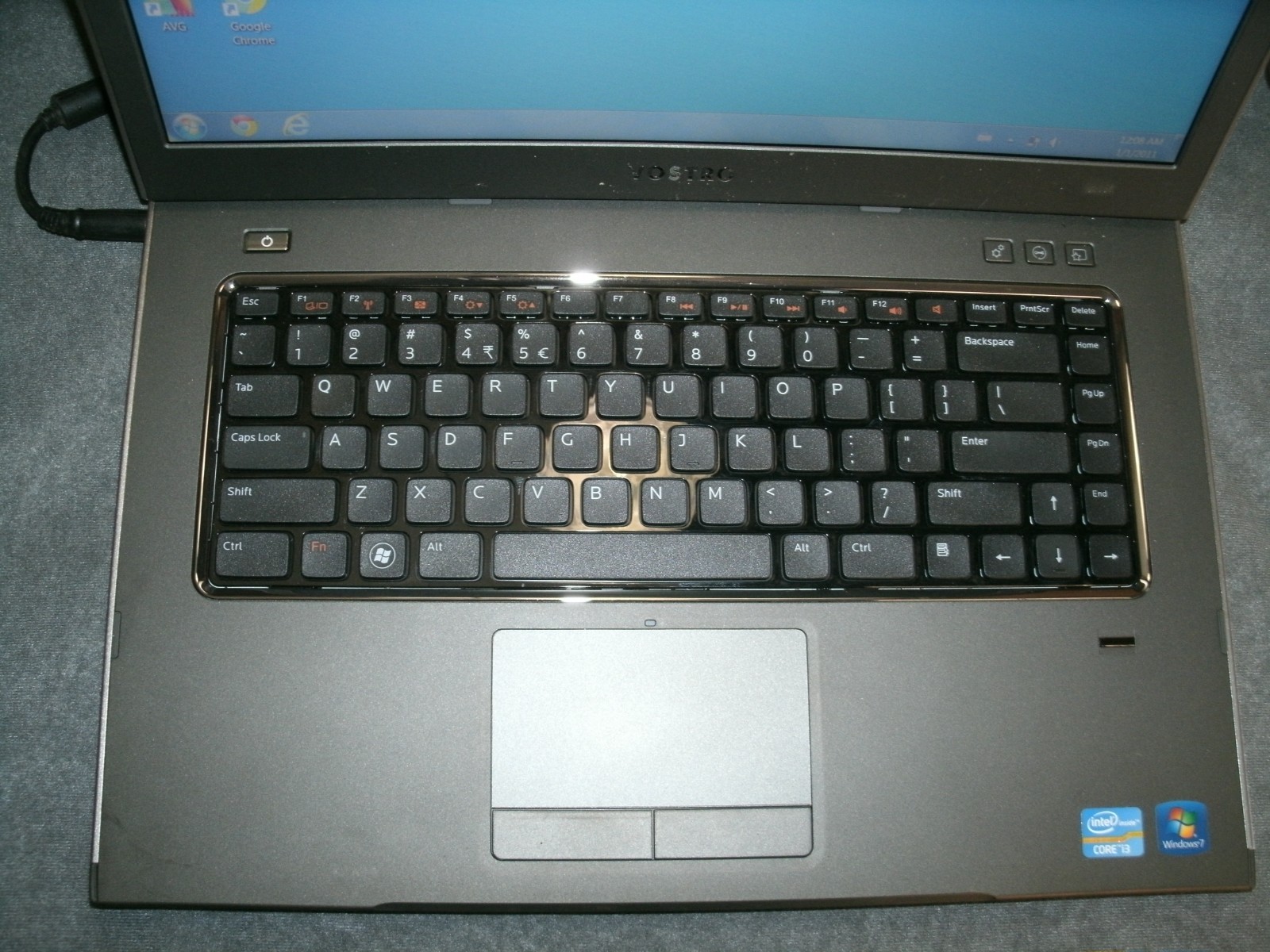 DELL Vostro 3560 Laptop Computer – Turns on – Selling For Parts – Has Charger