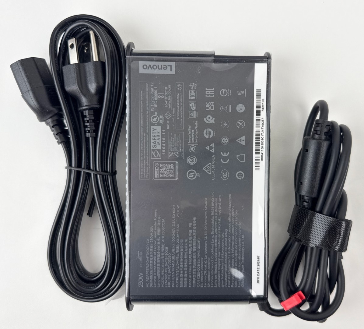 Lenovo LOQ 15IRH8 15.6″ FHD i5-13420H 8GB 1TB RTX 3050 W11H Gaming Laptop U