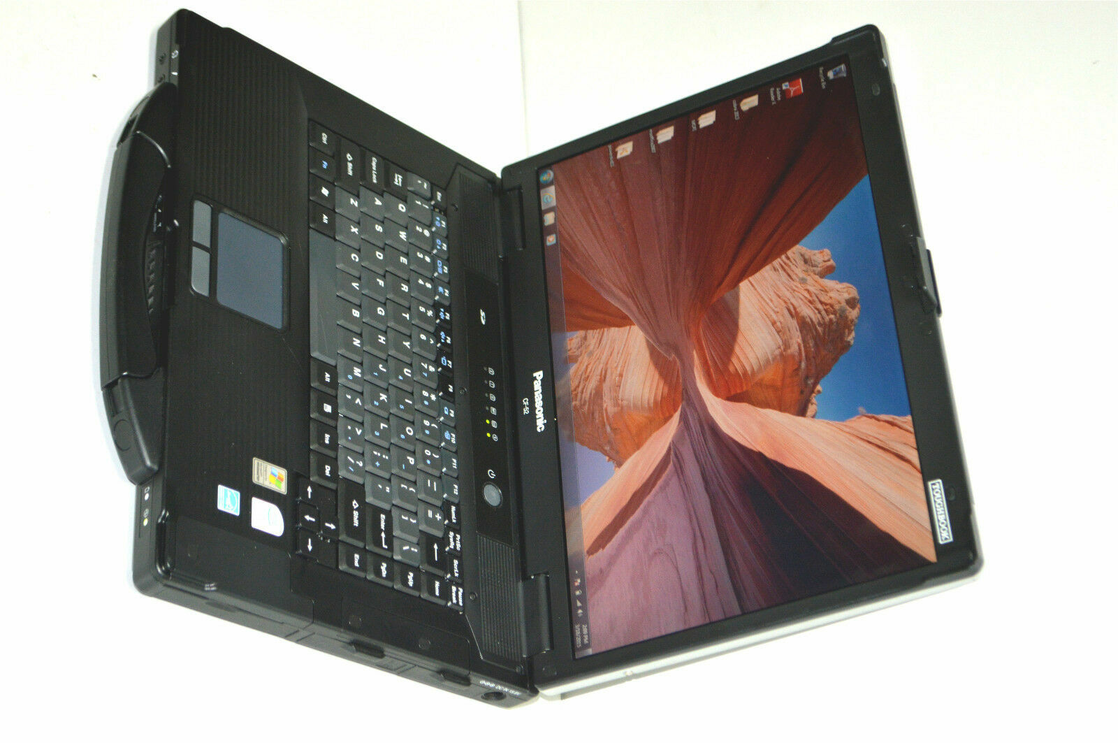 Panasonic Toughbook CF-52 i3-330m 2.13GHz 8GB 512SSD/ WIN10 PRO 32BIT