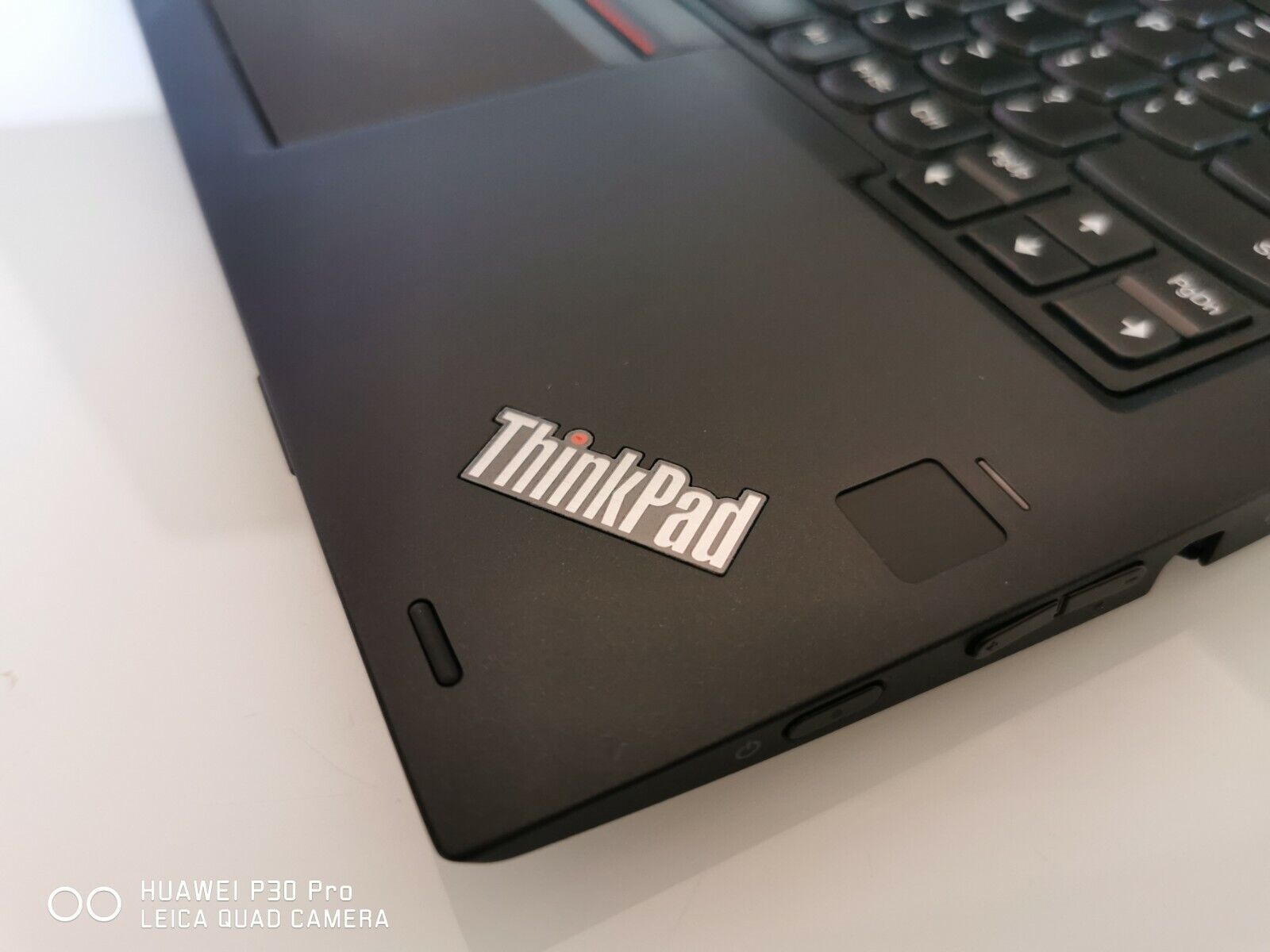 Utrabook Lenovo ThinkPad Yoga 260 i3-6100U 4GB 128GB 12″ TouchScreen IPS HD