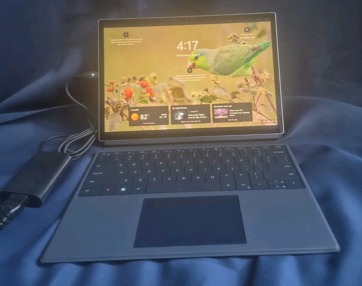 Dell Laptop XPS 13 9315 2-in-1 , stylus , 16 GB, Logitech, adapter, charger