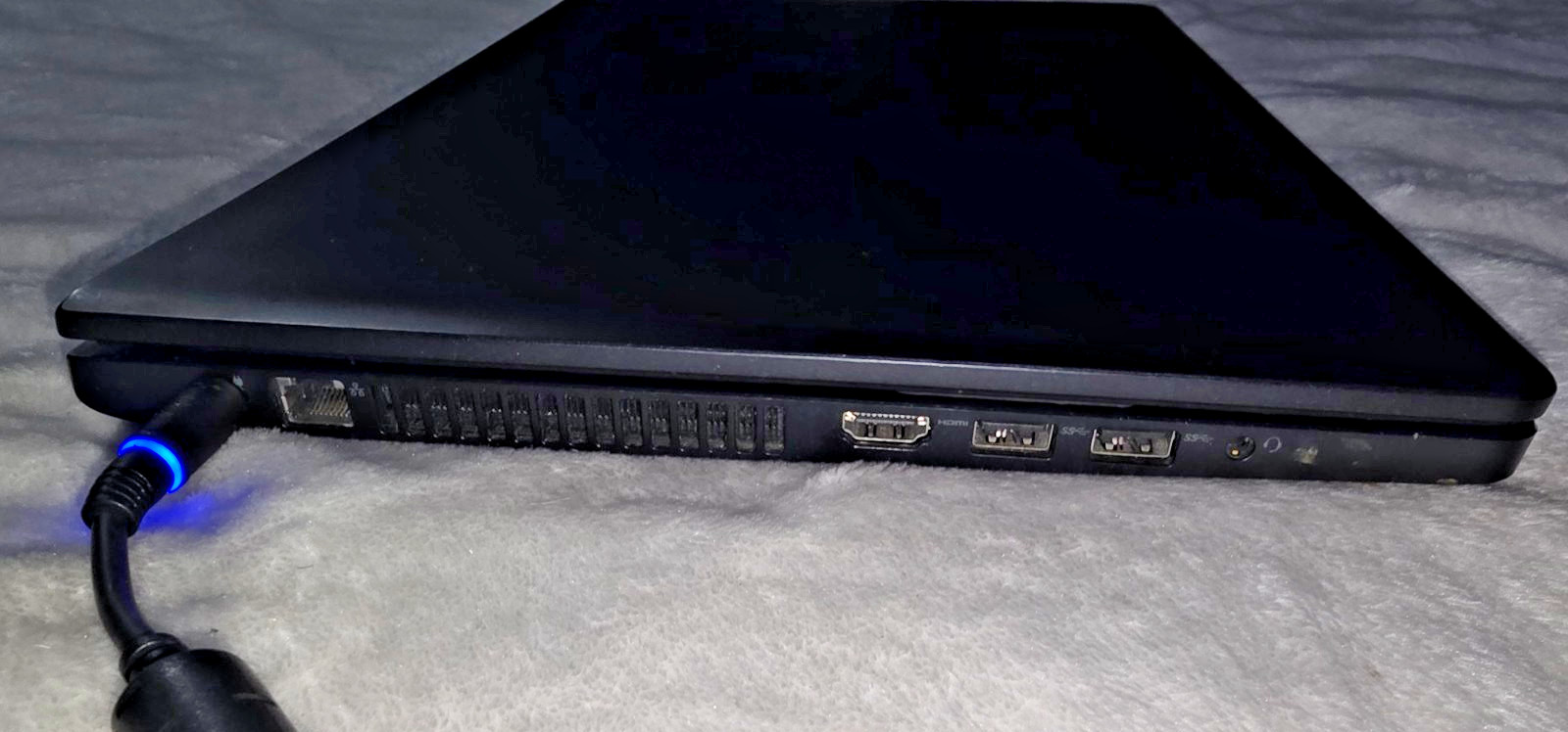 Dell Laptop Latitude 3570 BLACK Built-in Webcam w/ Power Adapter Working