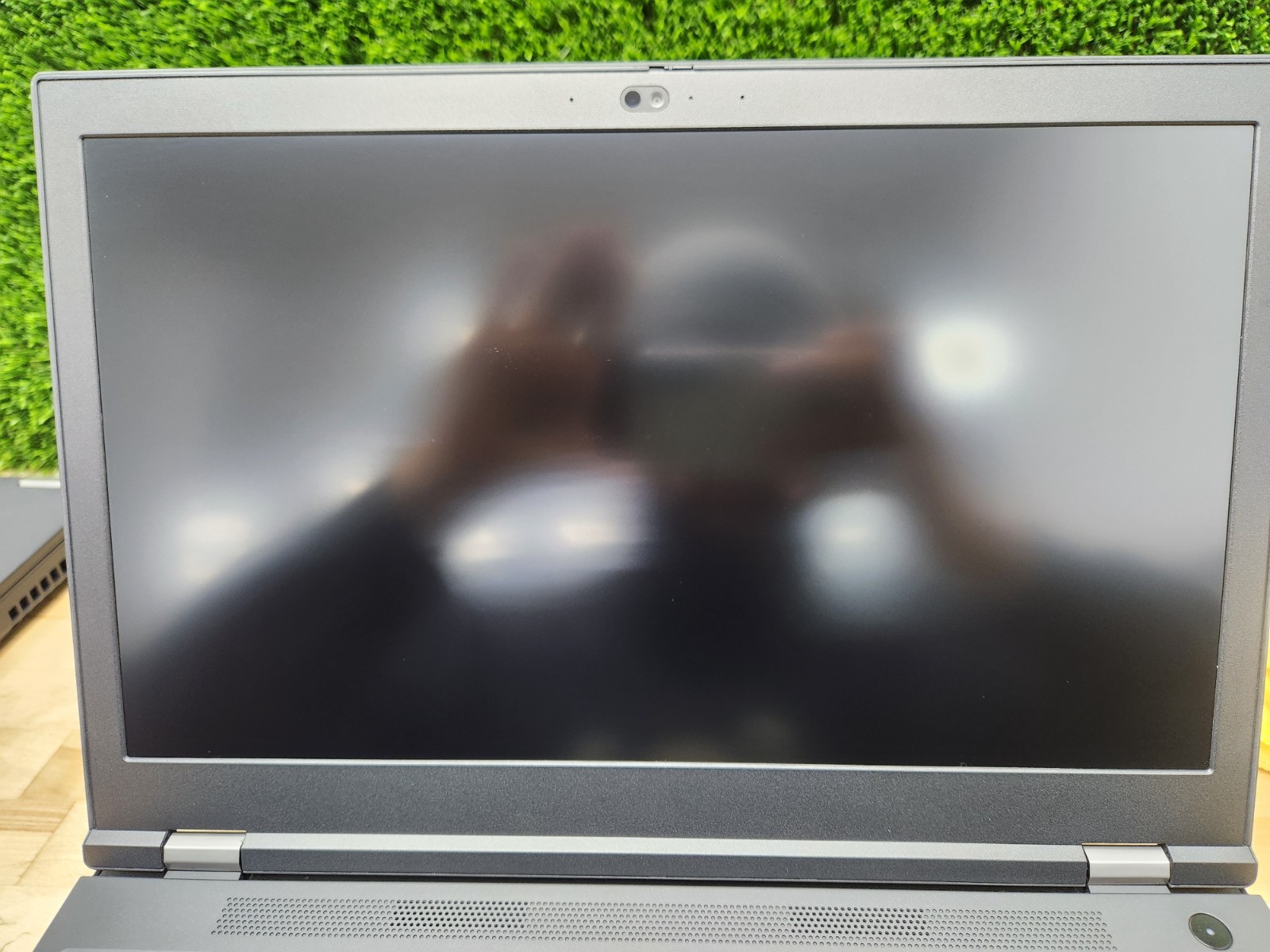 Lenovo ThinkPad P15 Gen 1 15.6″ i7-10750H 32GB 512GB SSD Quadro T2000 Win 11 P ~