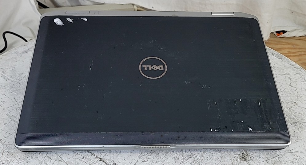 DELL LATITUDE E6420 P15G Laptop Core I5-2520M 4GB 250GB SEE NOTES