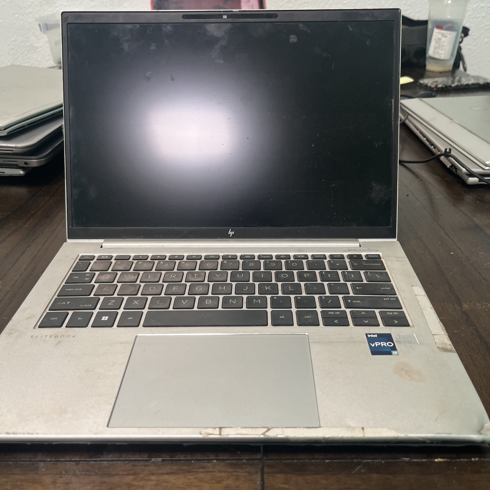 HP EliteBook 840 G10 Laptop i7 1365U 4.7GHz No Ram or SSD no power for parts