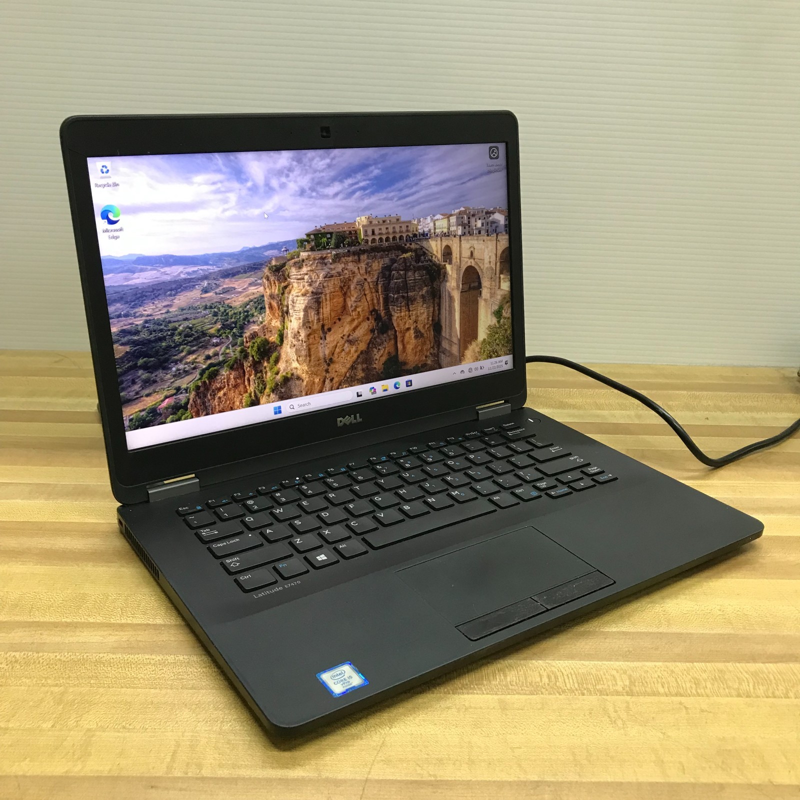 Dell Latitude E7470 14″ FHD Laptop i5-6300U 16GB RAM 128GB SSD (Windows 11 Pro)