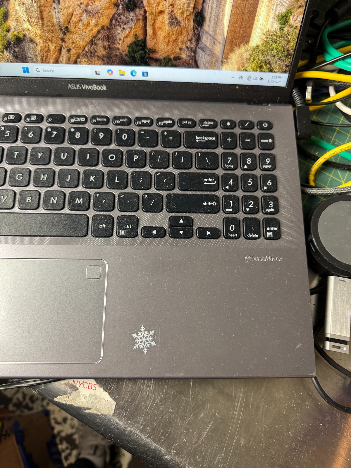 ASUS VIVOBOOK X512J Core i7-1065G7, 12GB RAM, 256GB SSD, Win11 *READ #4228