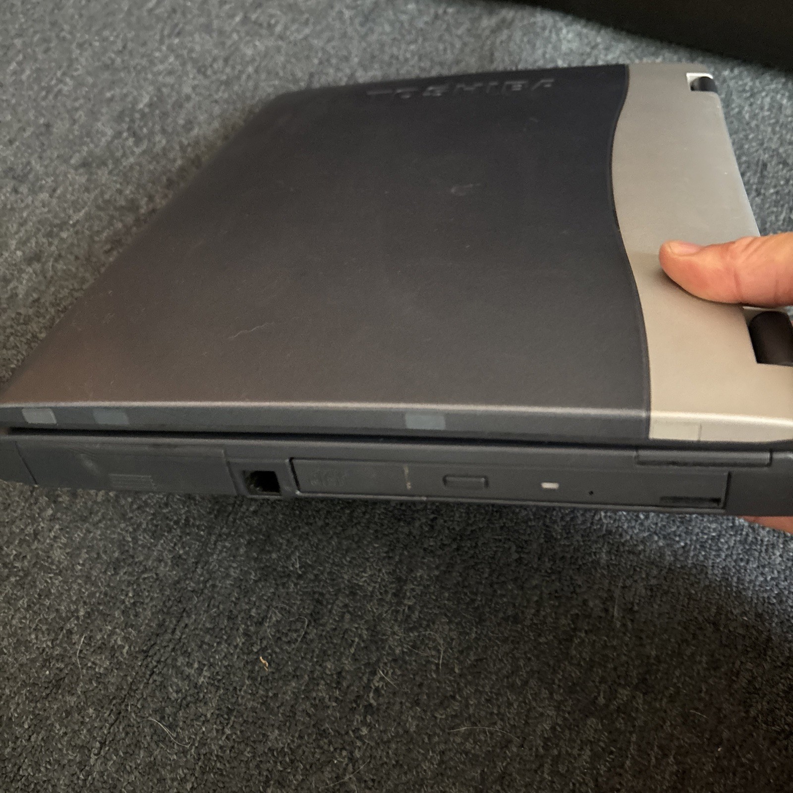Toshiba 1800 Satellite CDROM 184mb RAM 9.35GB HDD 3.5″ Floppy*Needs New Battery*
