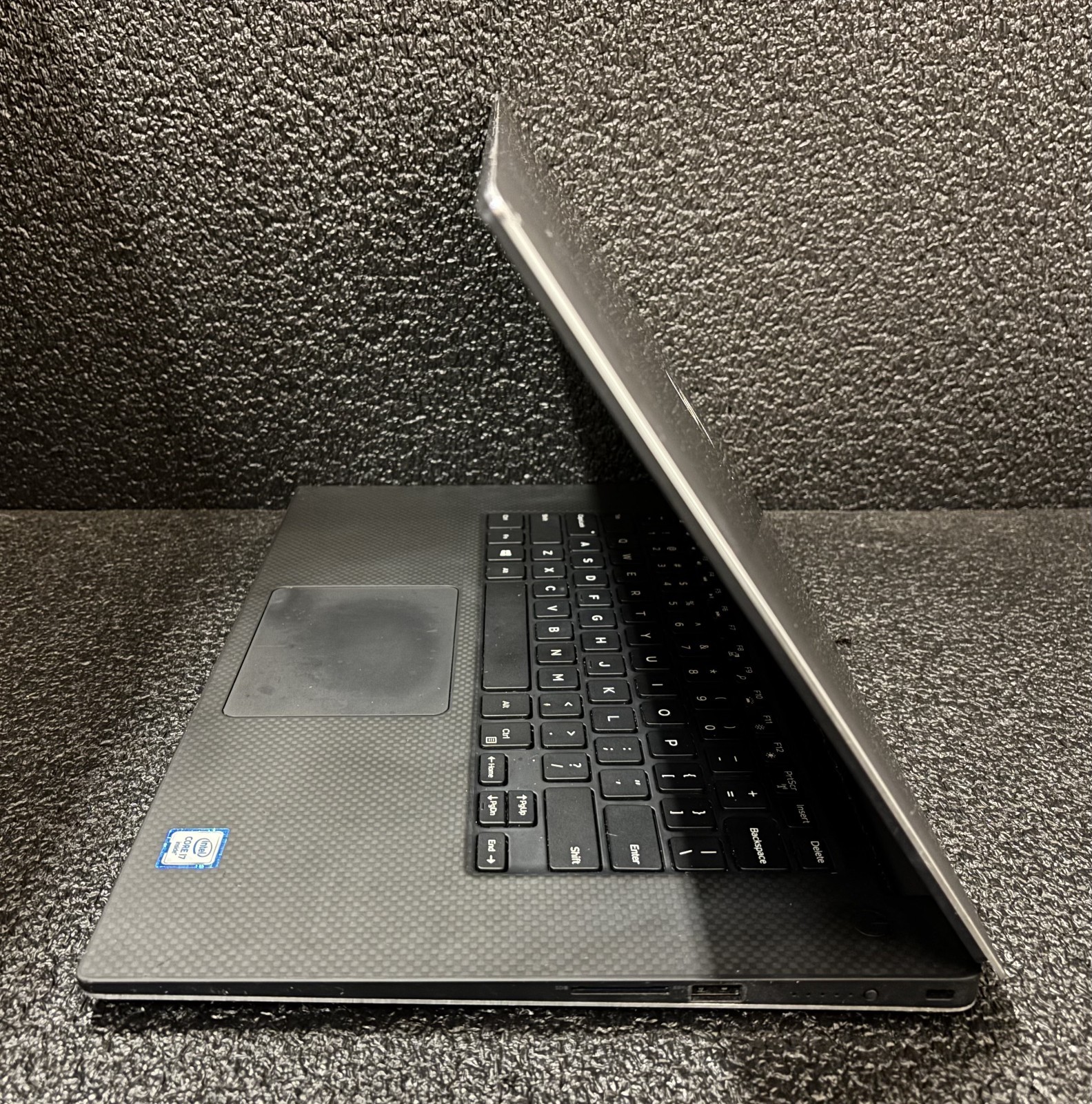 Dell XPS 15 9550 15.6″ 4K UHD i7-6700HQ 2.60GHz | 8GB | 256GB | GeForce GTX 960M