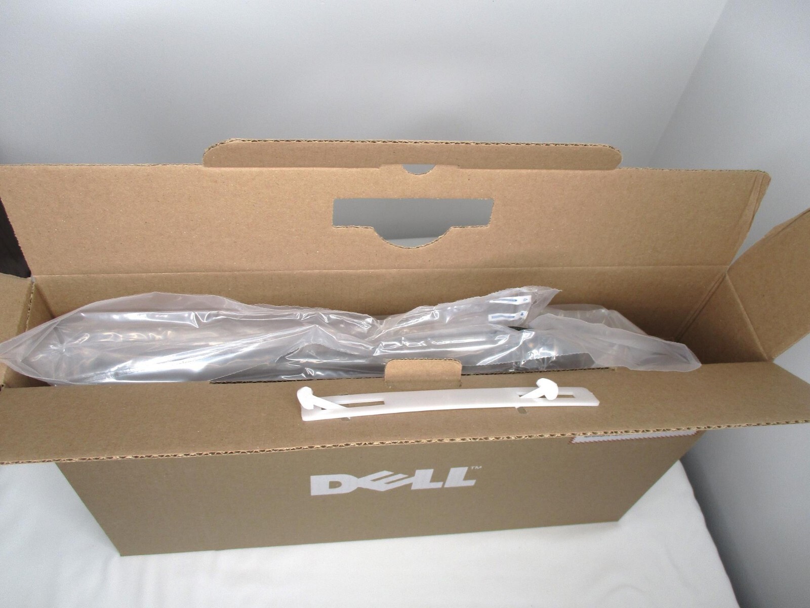 Dell Latitude 7030 Rugged Extreme Tablet 10.1″ i7-1260U 32GB 256GB Wi-Fi BT GPS