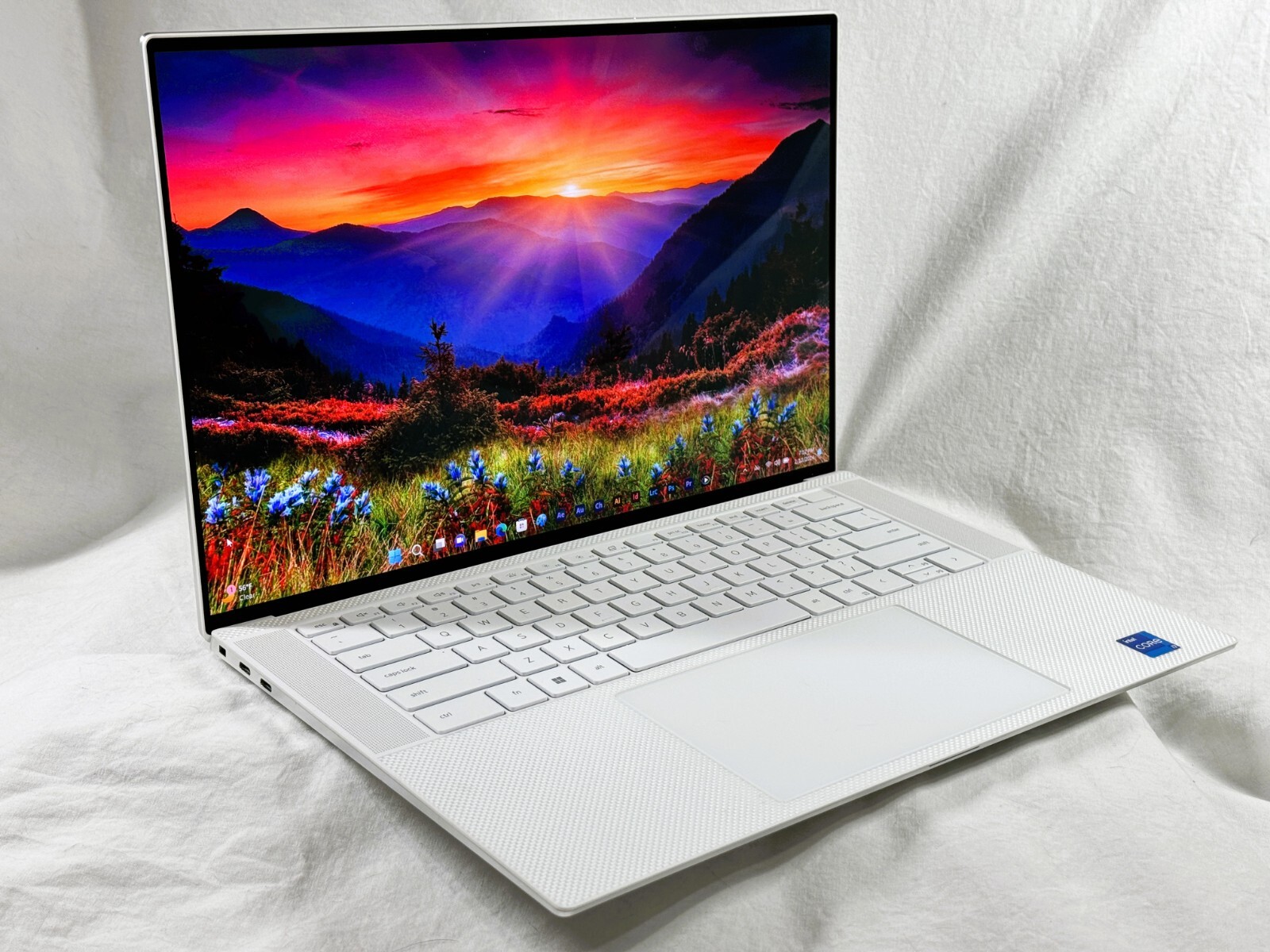 Dell XPS 15 9520 3.5K OLED TOUCH ✔i7-12900H ✔32GB RAM ✔2TB SSD