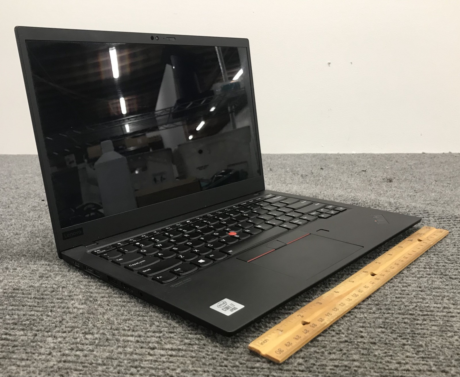 Lenovo ThinkPad X1 Carbon Gen 8 14″ Laptop i7-10610U 16GB RAM 1TB NVMe, As Is