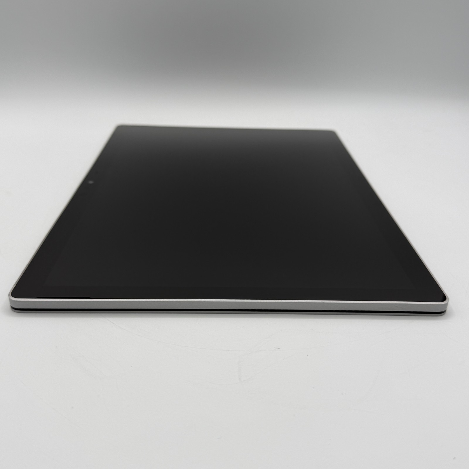 Microsoft Surface Book 2 1832 13.5″ i5-8350U 1.7GHz 8GB RAM 256GB SSD NOkeyboard
