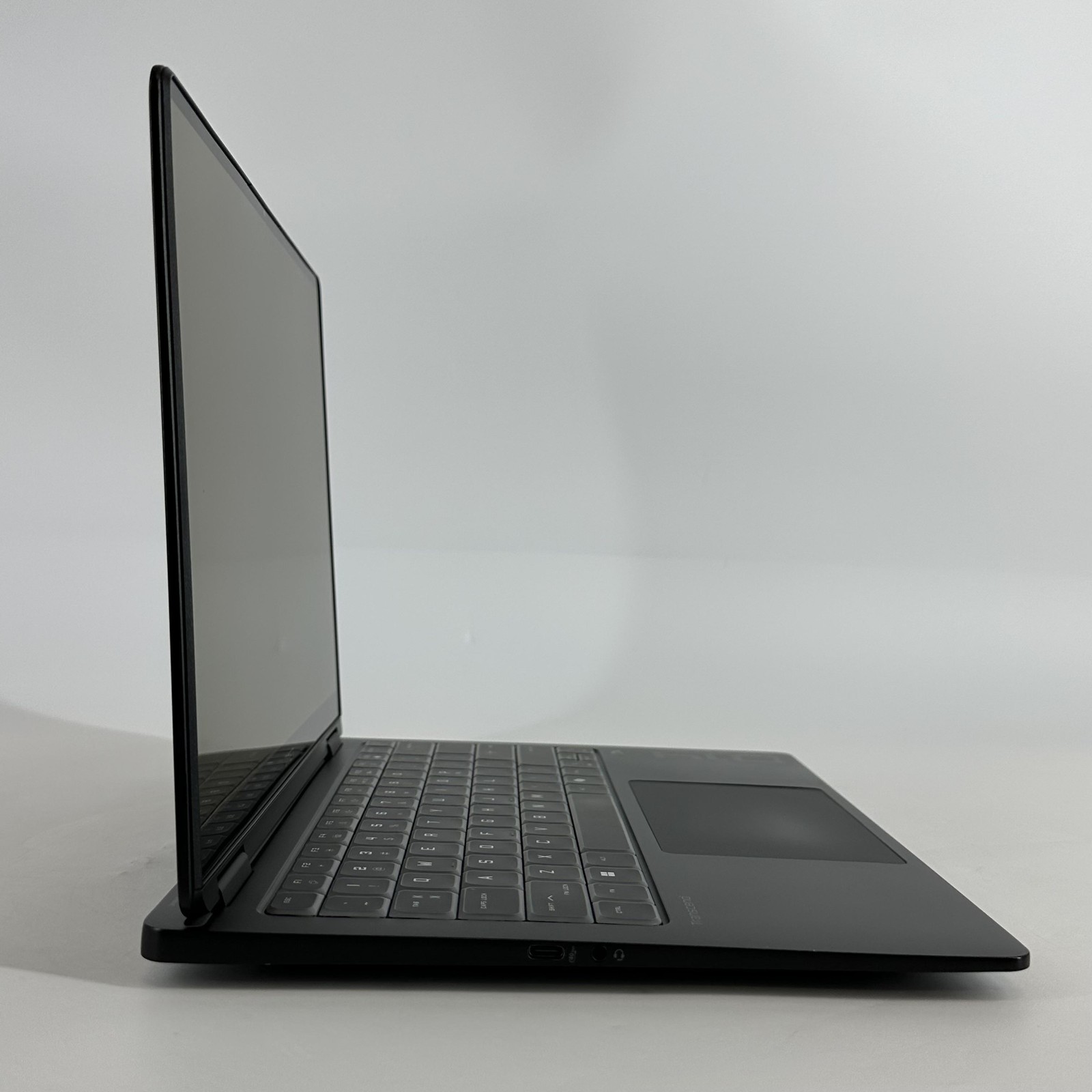 HP Omen Transcend 14 QHD+ Ultra 7 255H 32GB 1TB SSD RTX 5060 BAD HEADPHONE JACK