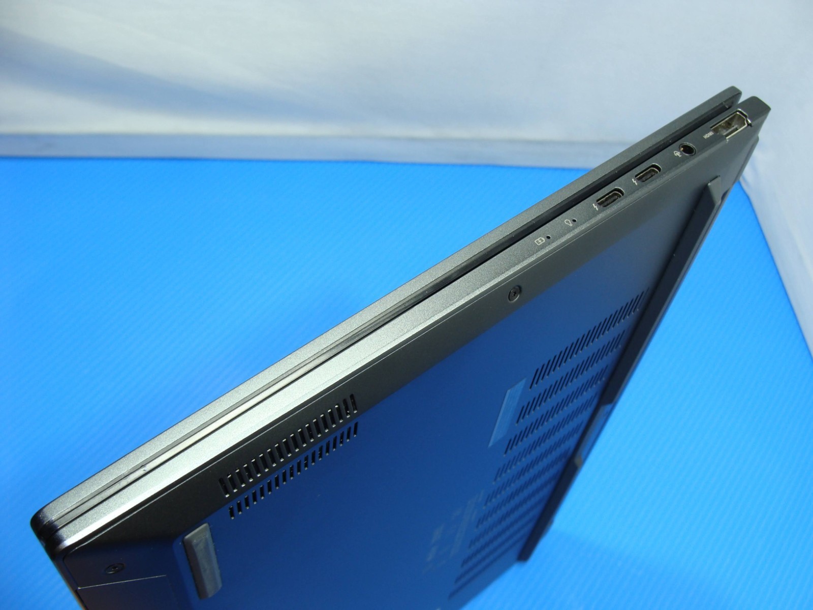 Asus ZenBook Q415MA 14″FHD+ TOUCH ultra 5 125H 3.6GHz 8GB 512GB SSD Win 11H +PA