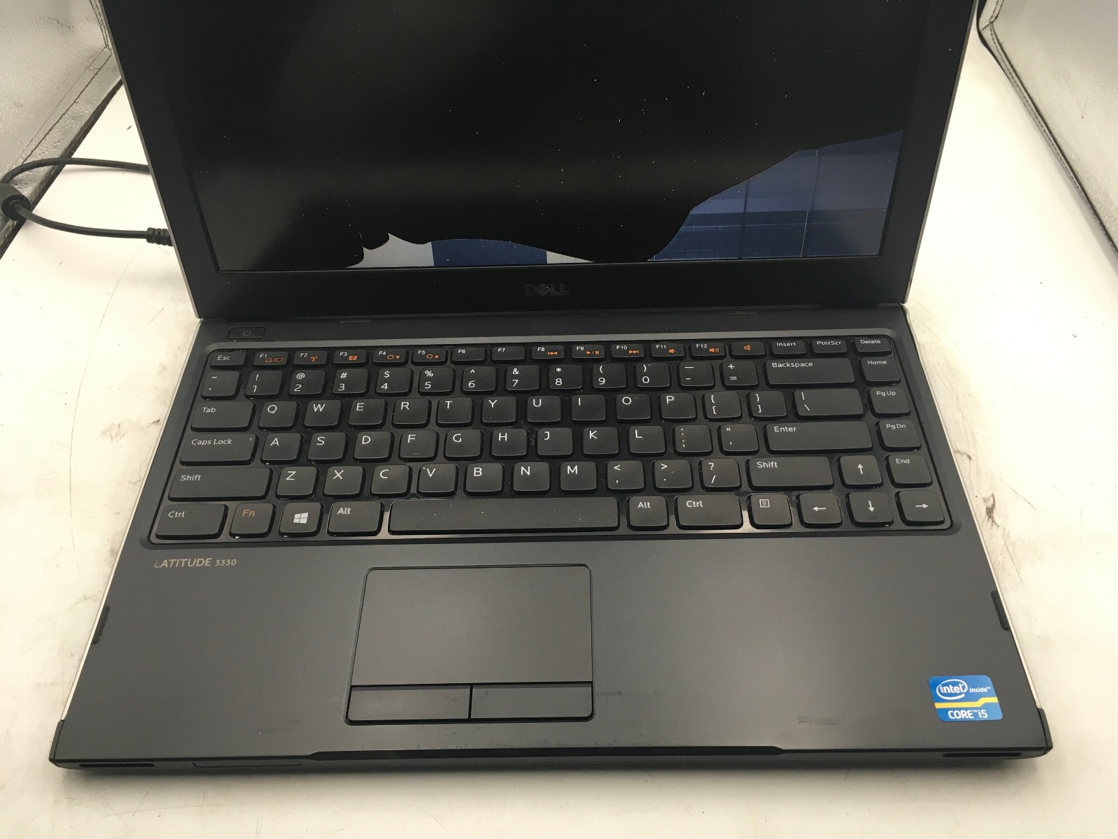 DELL LATITUDE 3330 – FOR PARTS/BAD LCD -INTEL I5 1155G7 – 8GB RAM -READ DESC- BB