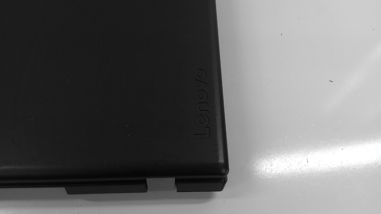 Lenovo Thinkpad E570 i3-7th Gen 4GB RAM 15.5″ Screen No HDD No Battery Laptop