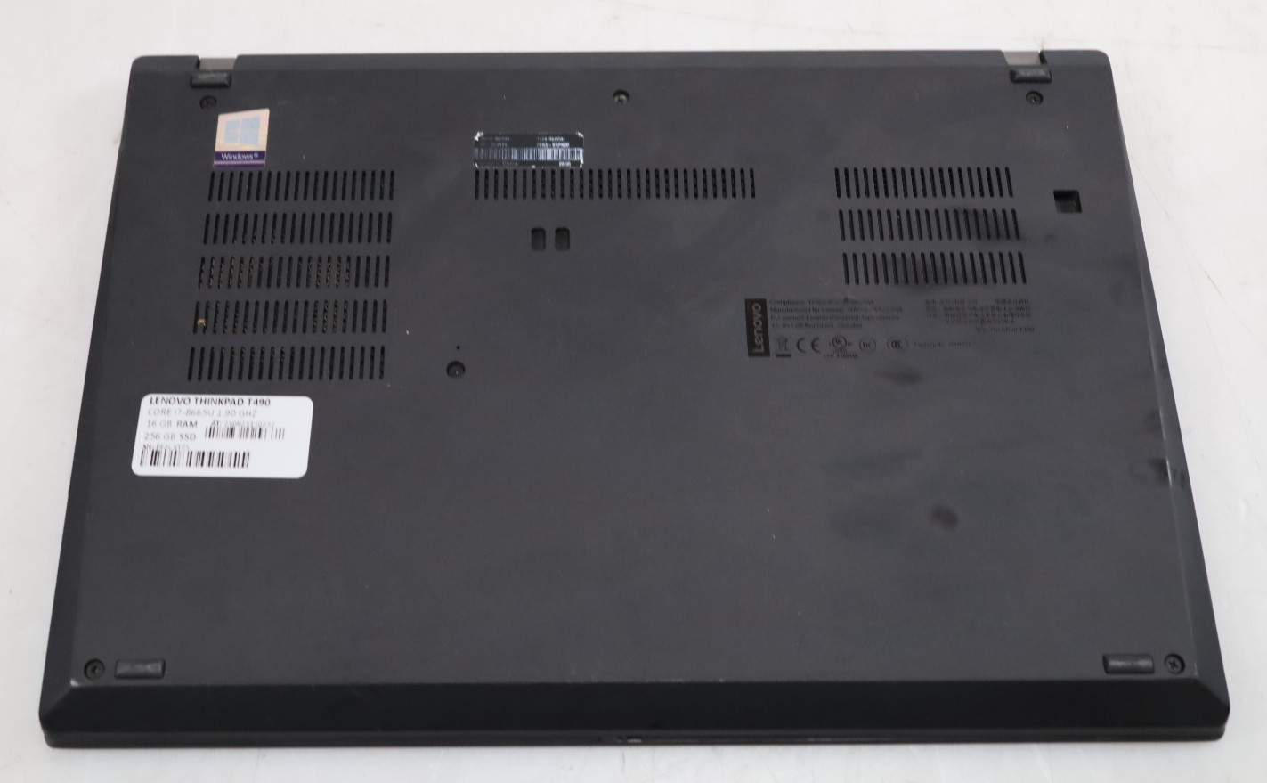 Lenovo ThinkPad T490 14″ Intel i7-8665U 16GB DDR4 256GB SSD No COA OS